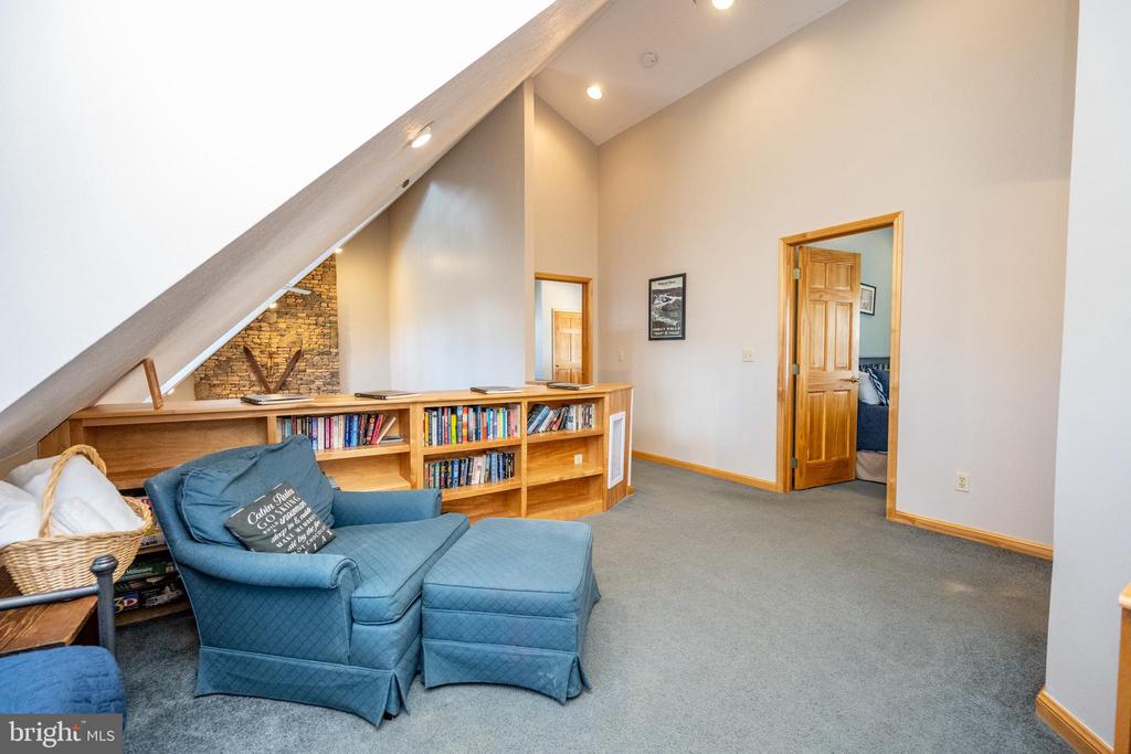 36 RIDGEWOOD DRIVE