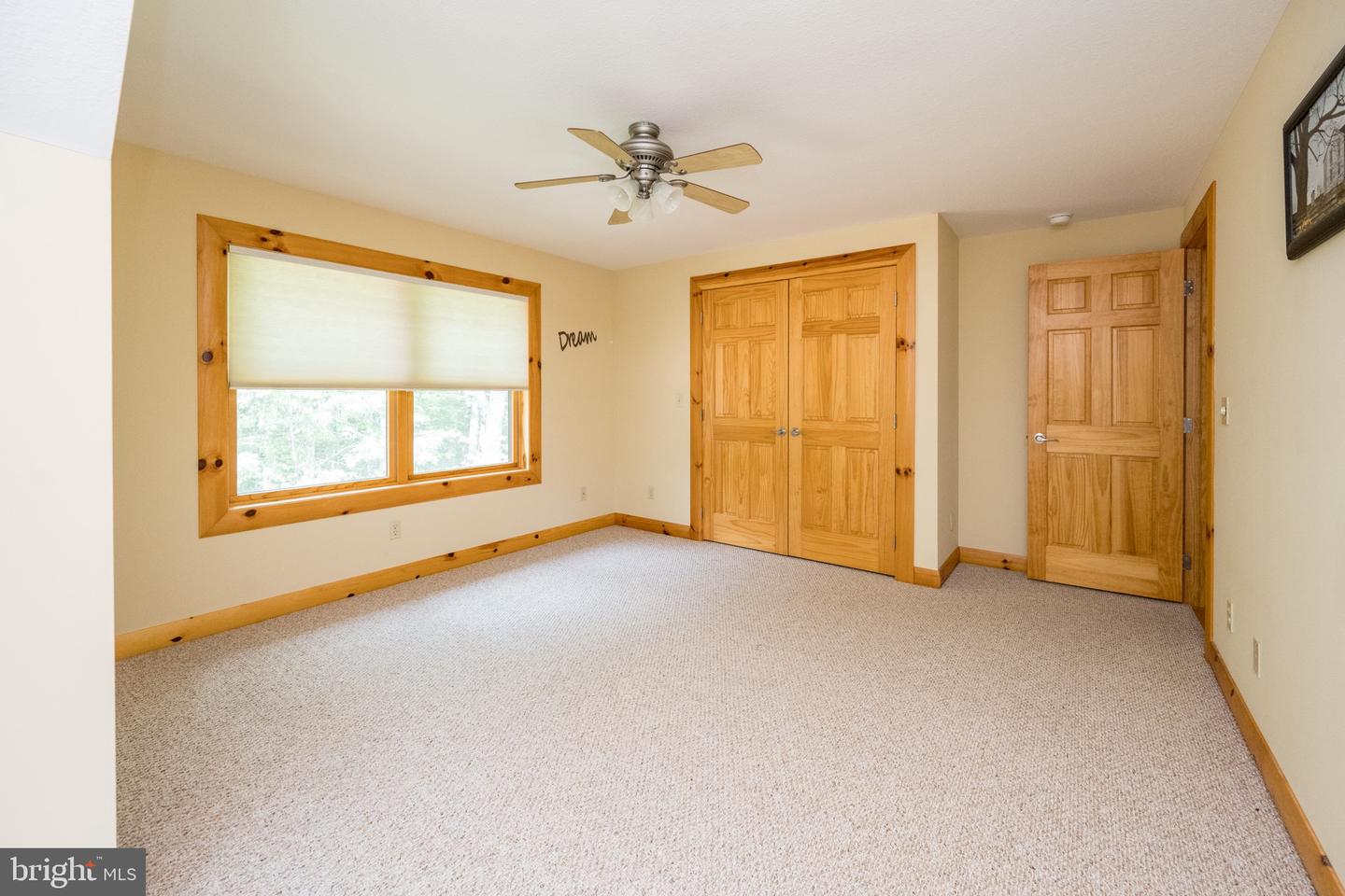 45 Deer Crest Ct