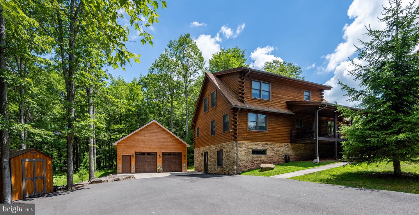 45 Deer Crest Ct