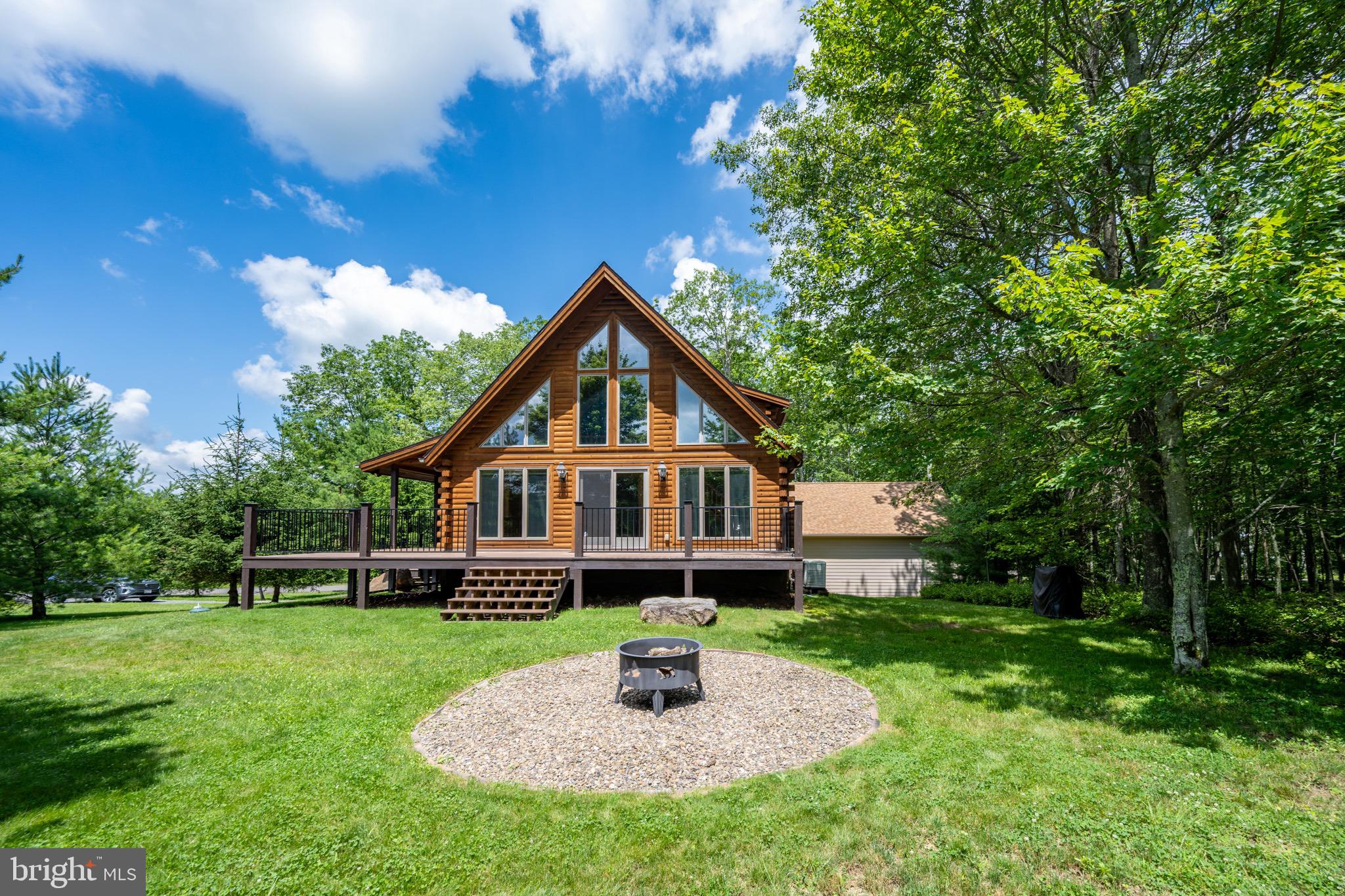45 Deer Crest Ct