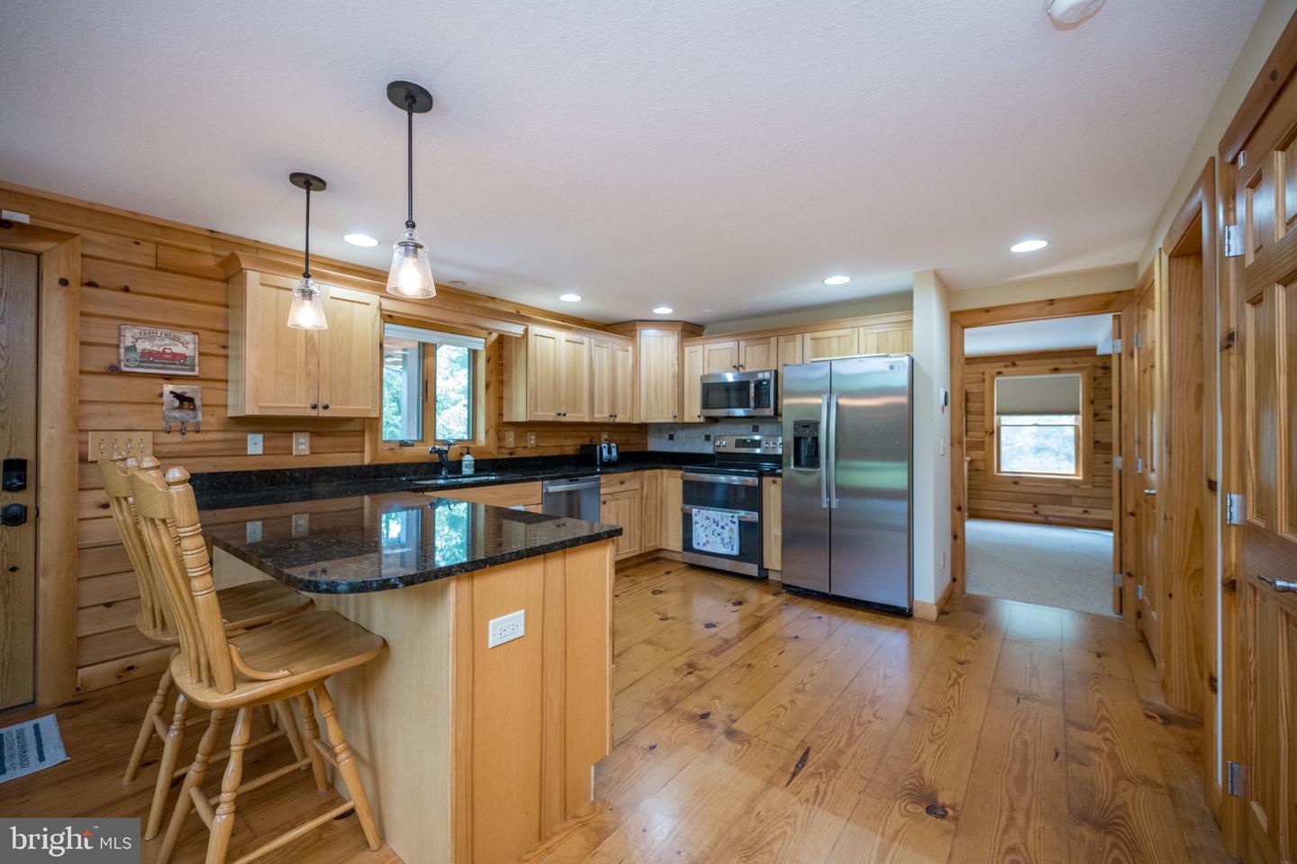 45 Deer Crest Ct