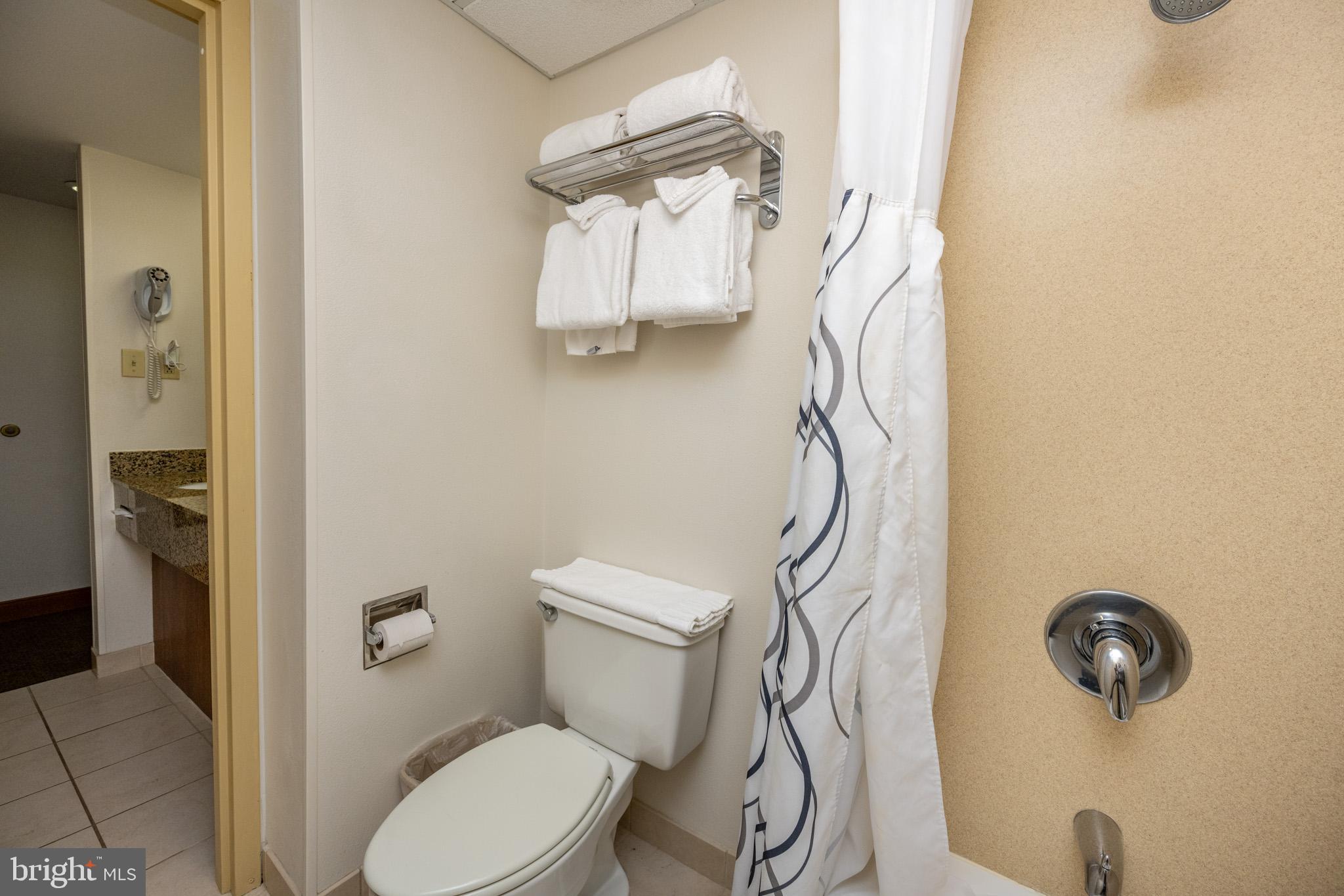 290 Marsh Hill Rd #402k