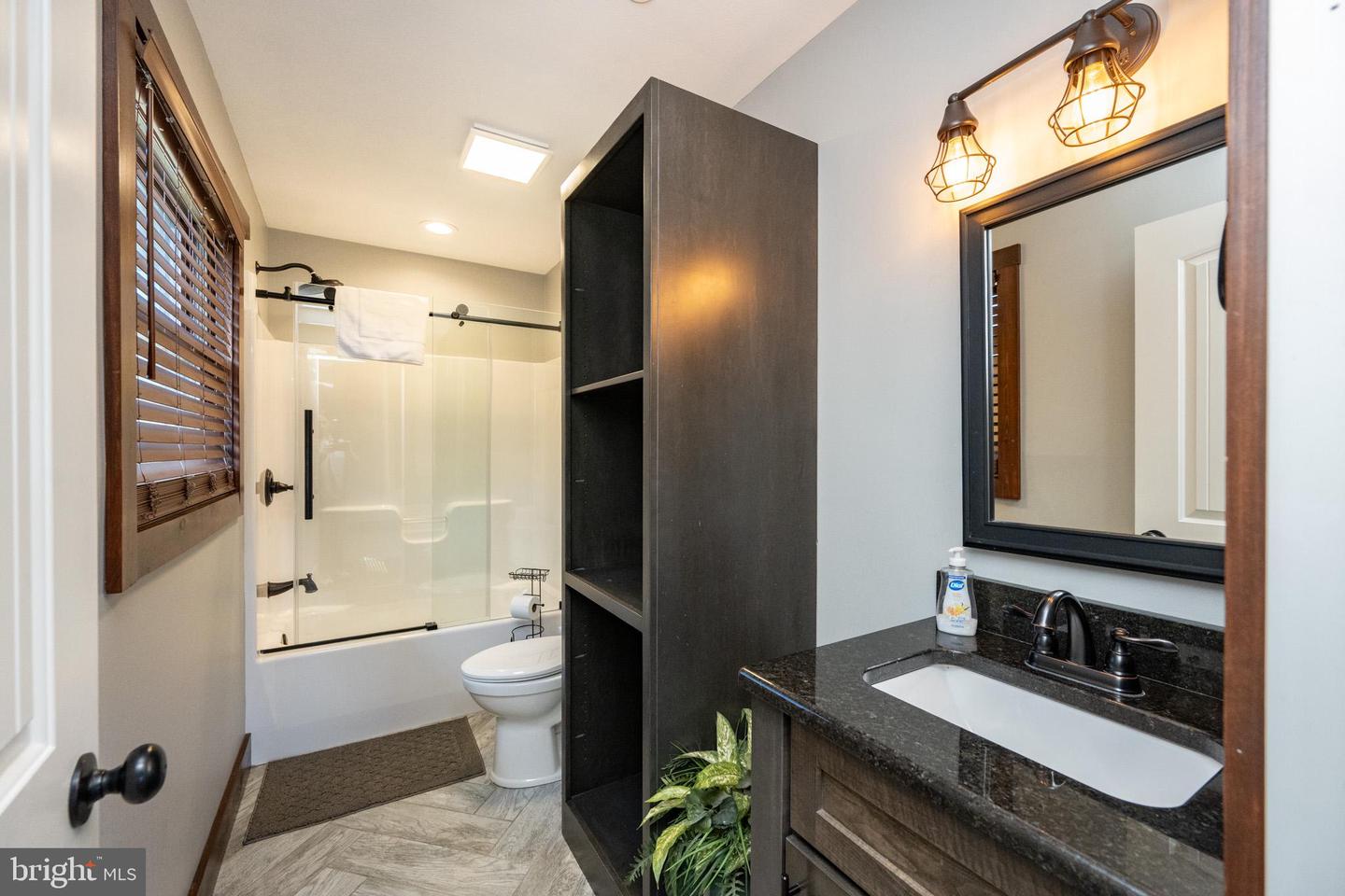 267 Woodlands Hill Ln