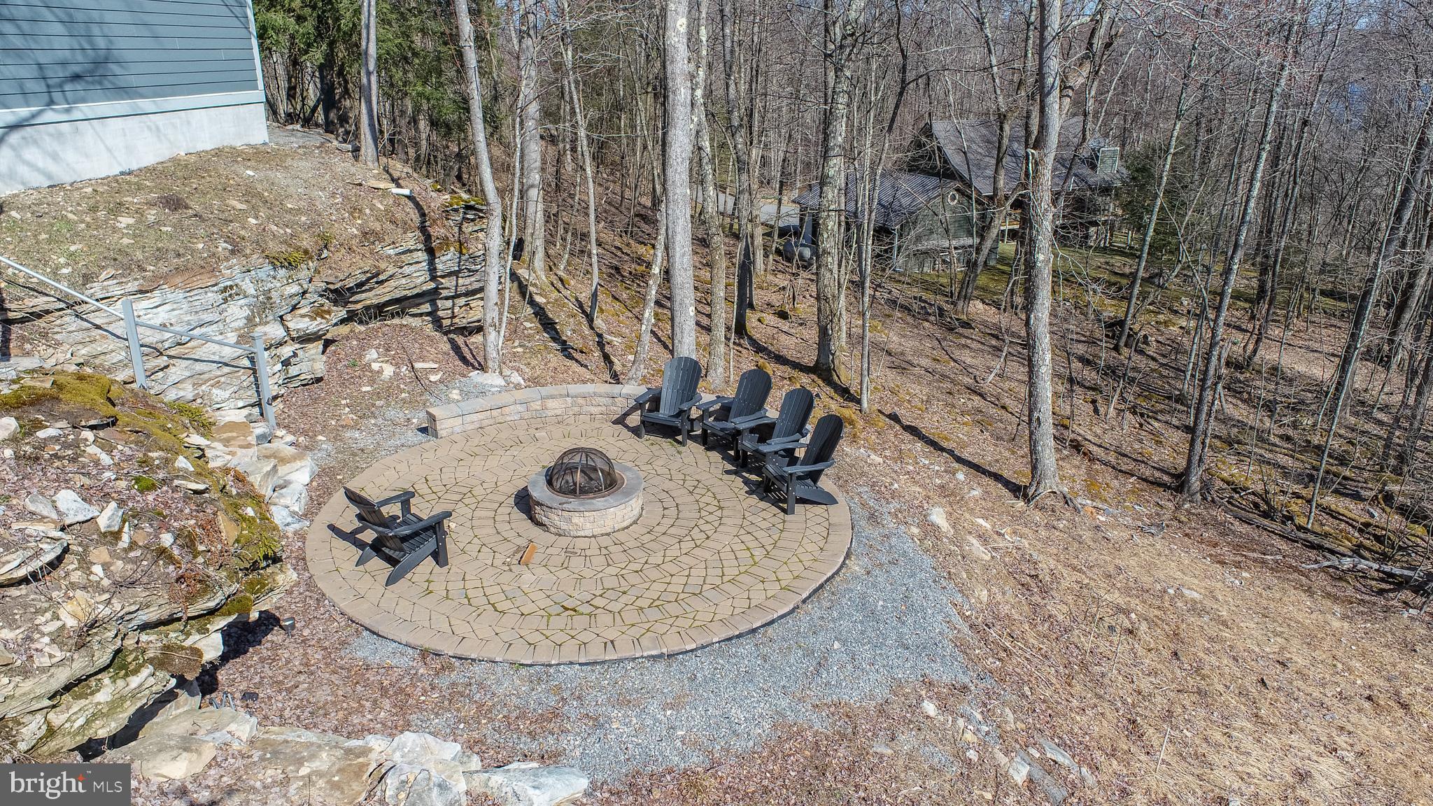 267 Woodlands Hill Ln