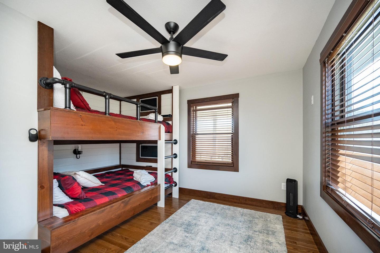 267 Woodlands Hill Ln