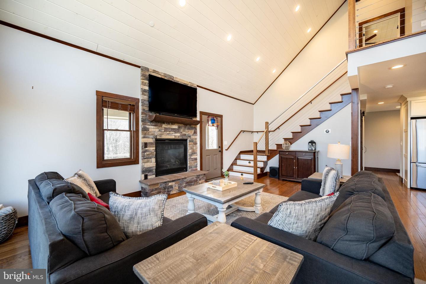267 Woodlands Hill Ln