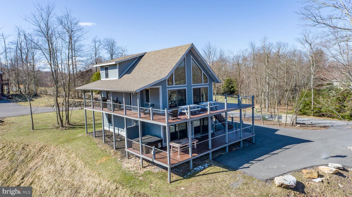 267 Woodlands Hill Ln