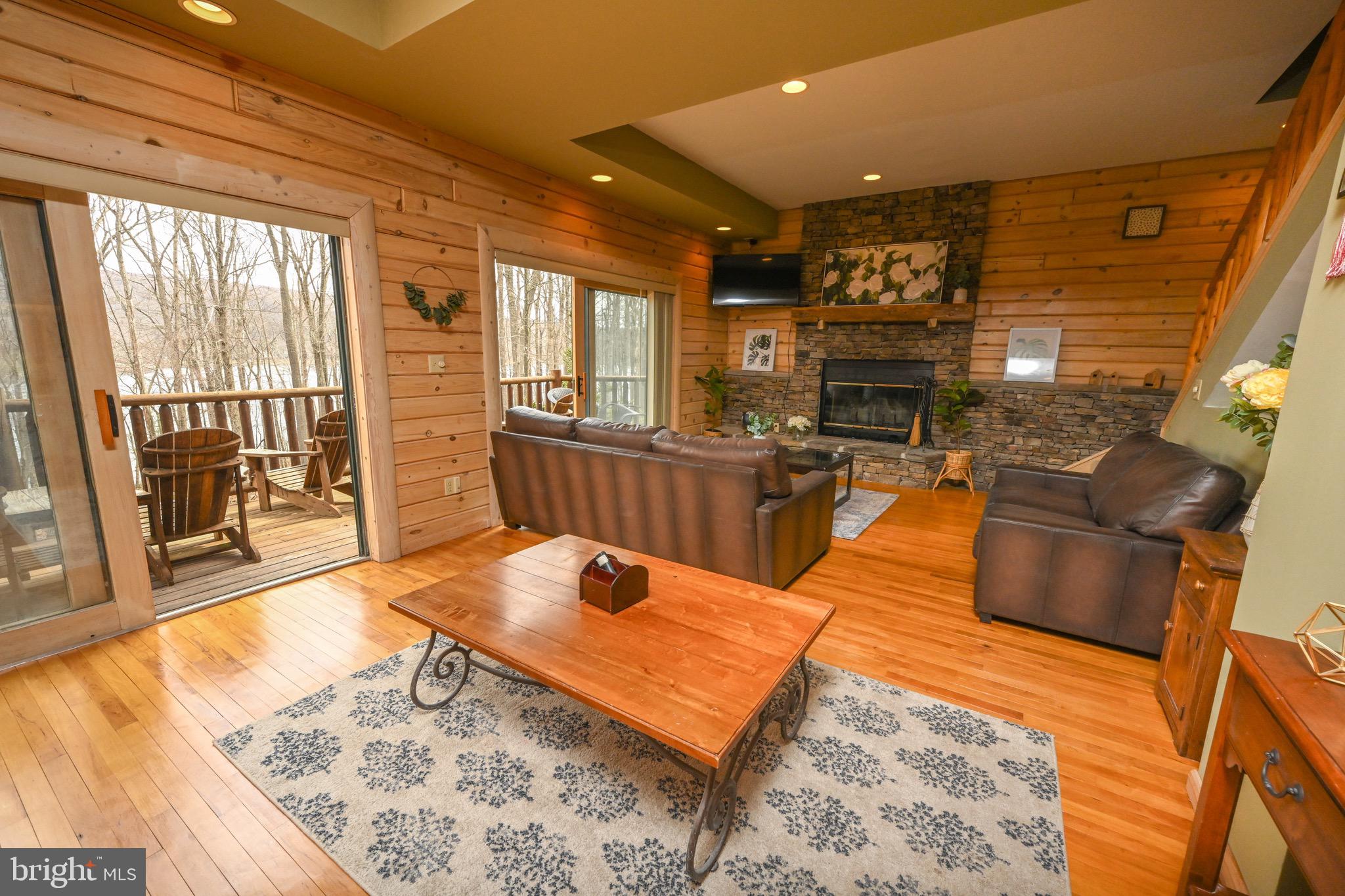 1419 SANDY SHORES ROAD