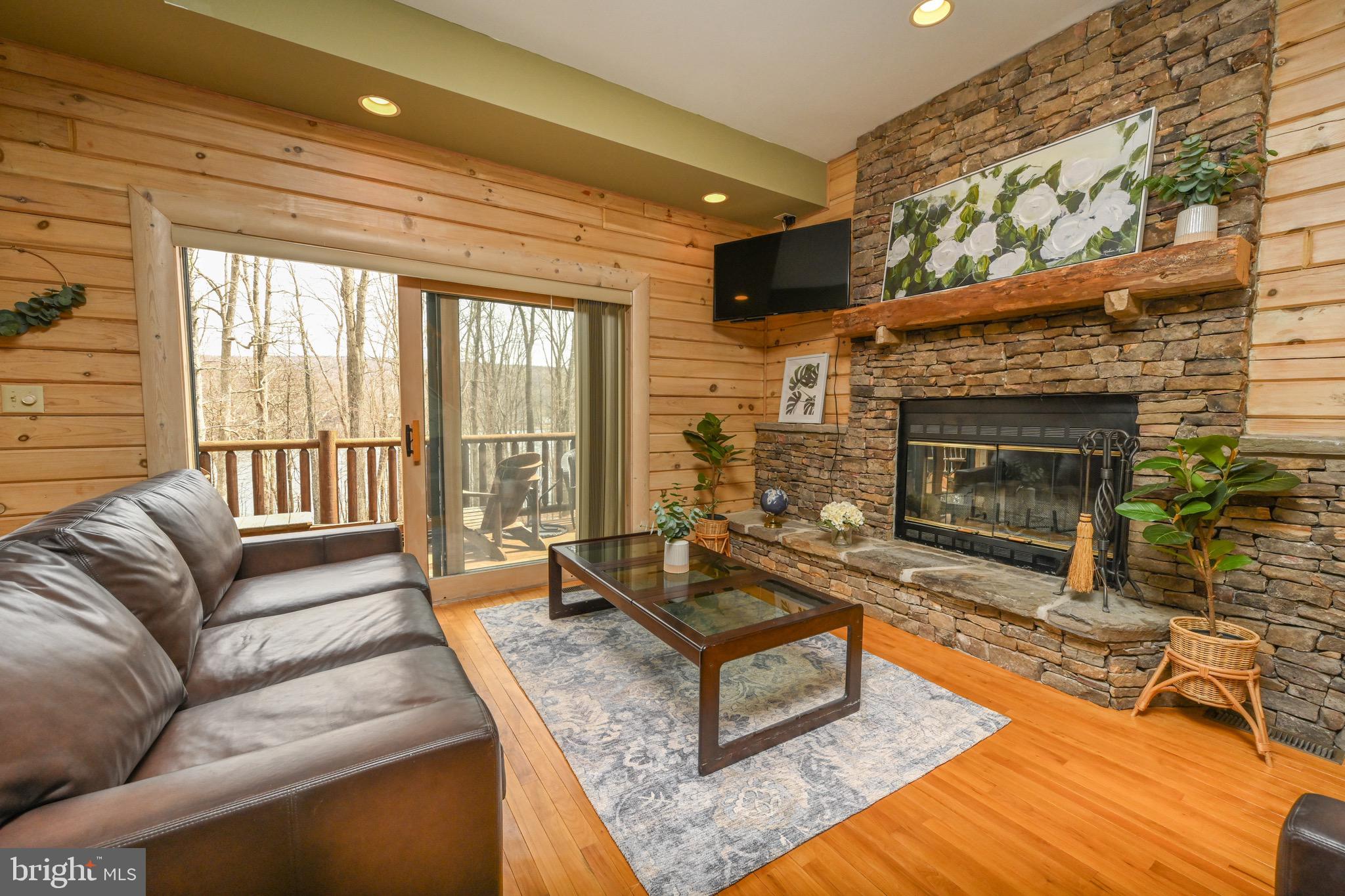 1419 SANDY SHORES ROAD