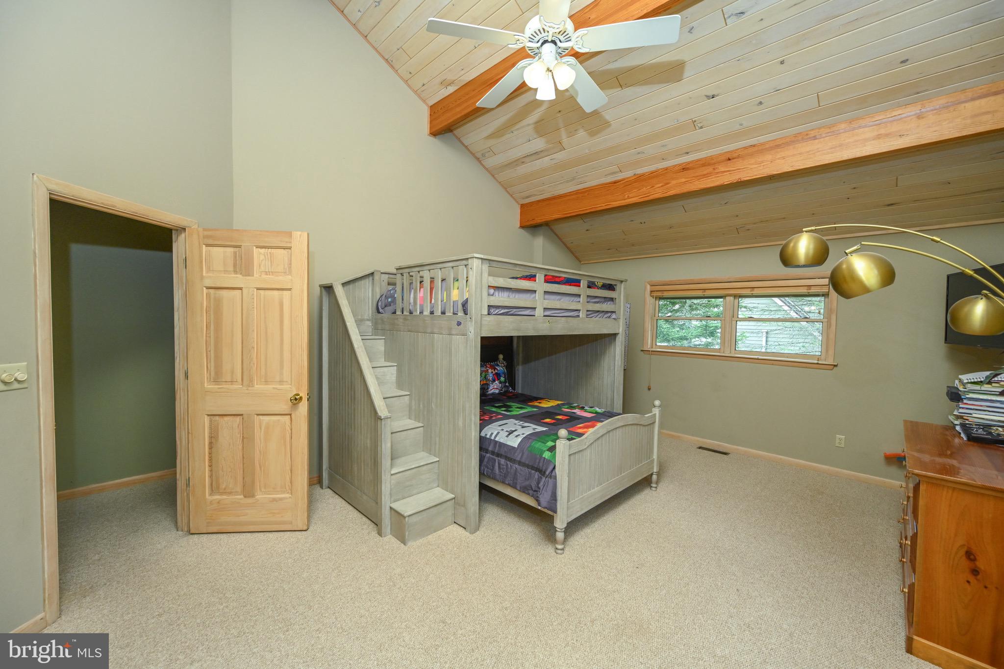 1419 SANDY SHORES ROAD