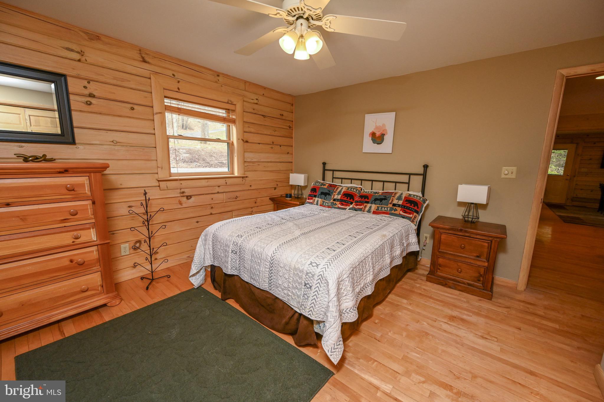 1419 SANDY SHORES ROAD