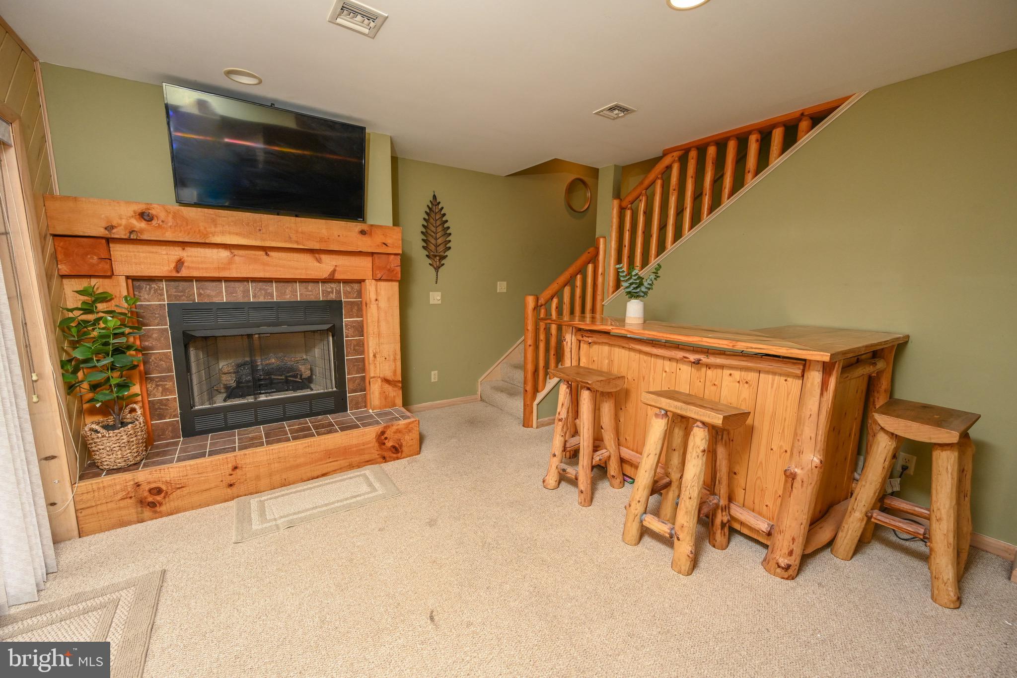 1419 SANDY SHORES ROAD