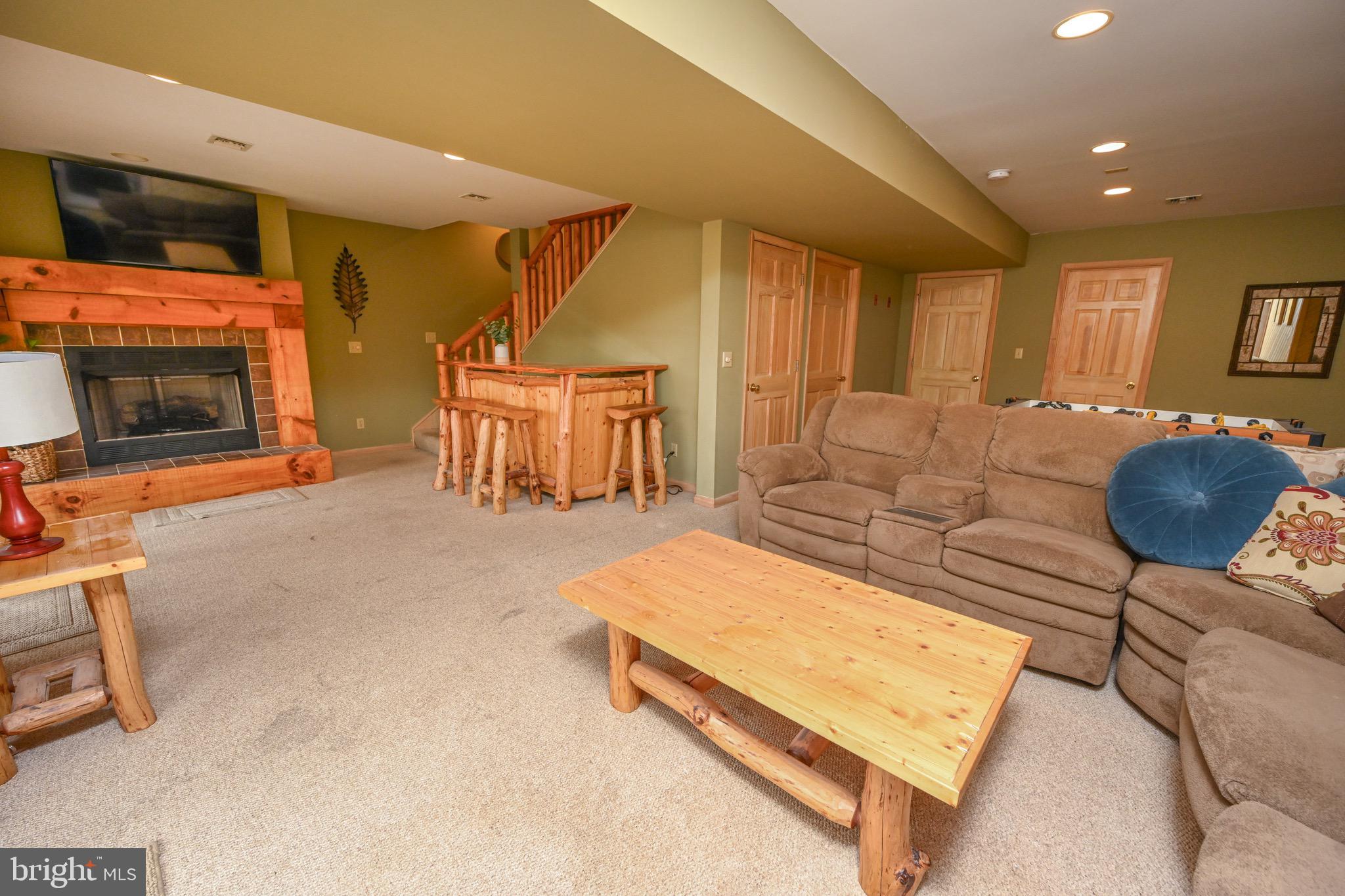 1419 SANDY SHORES ROAD