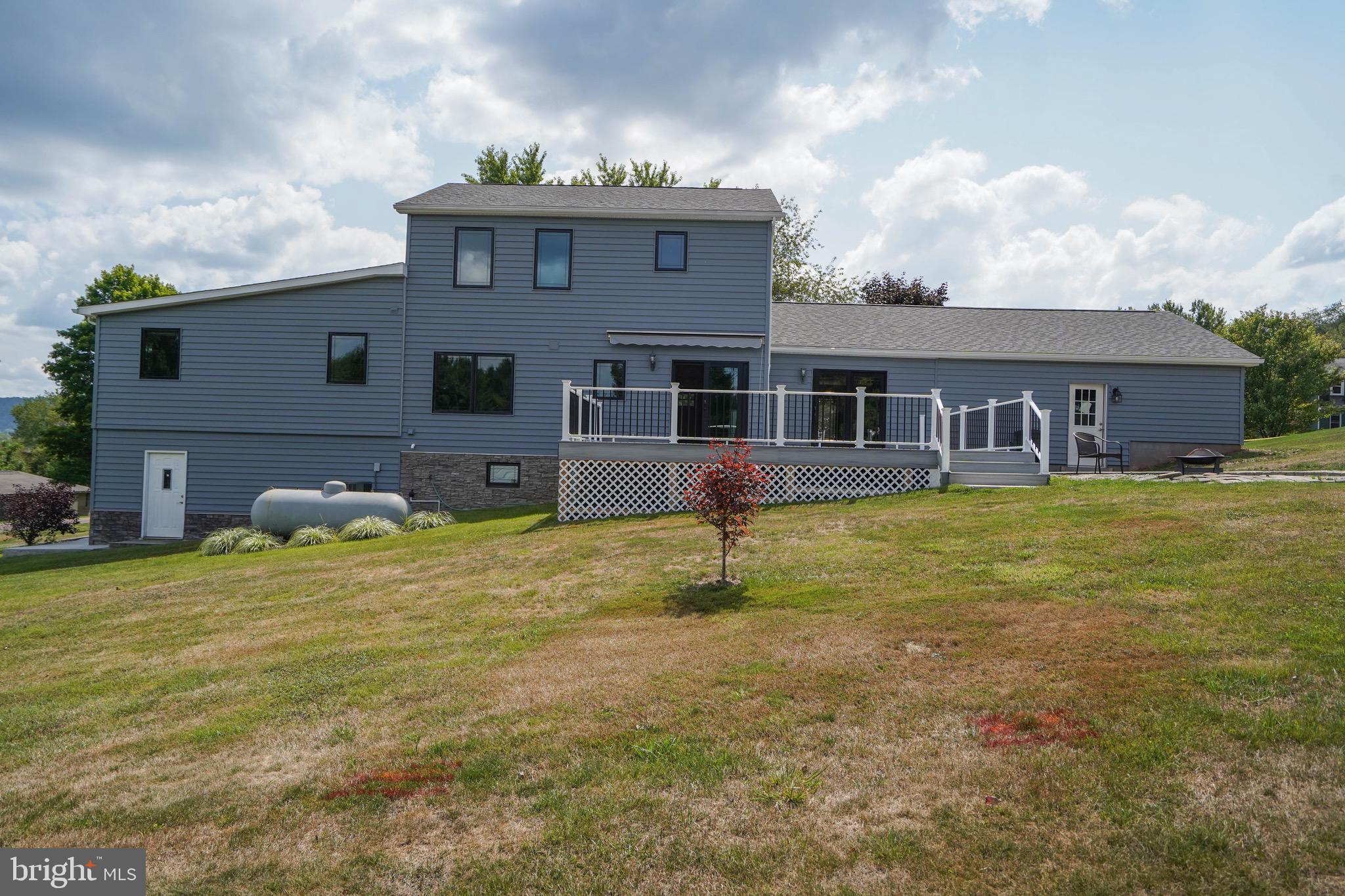208 Drane Dr