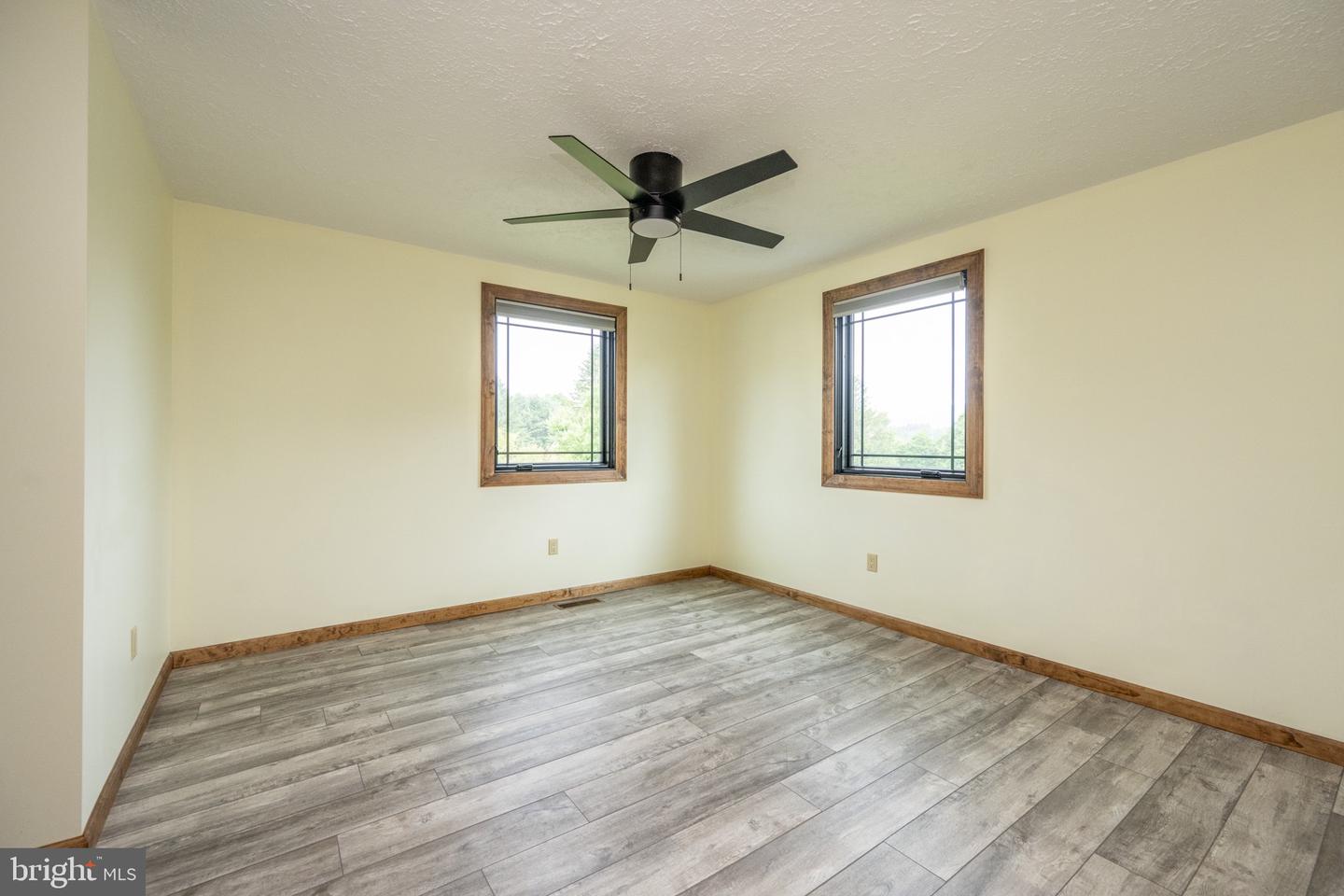 208 Drane Dr