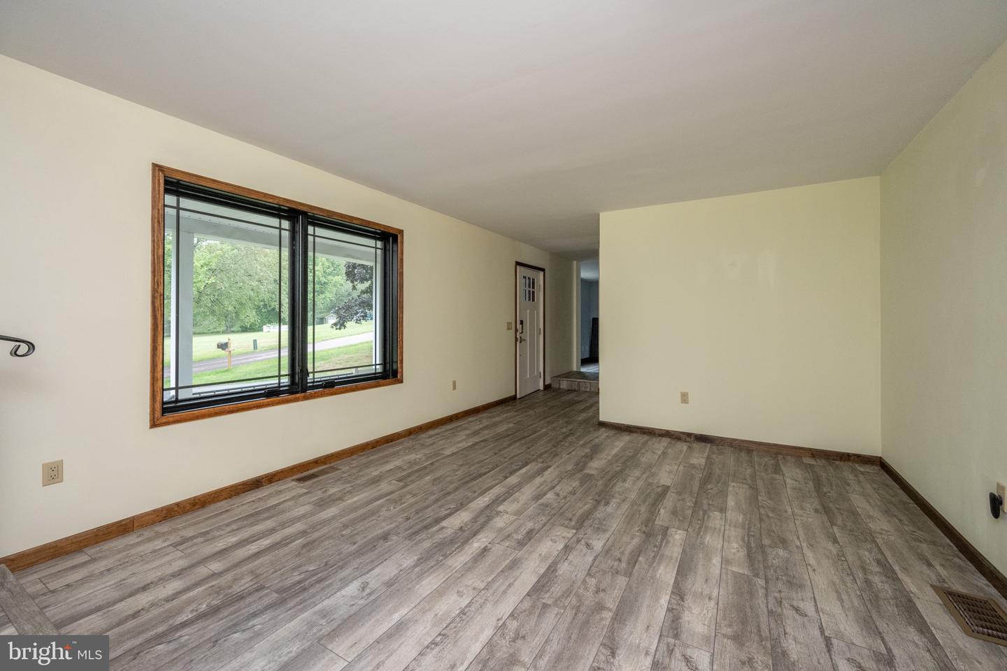 208 Drane Dr