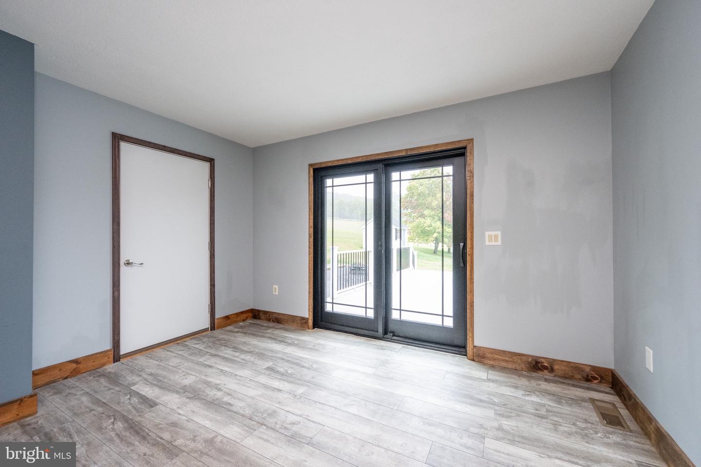 208 Drane Dr