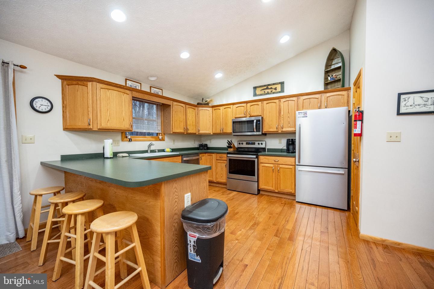 2467 Glendale Rd