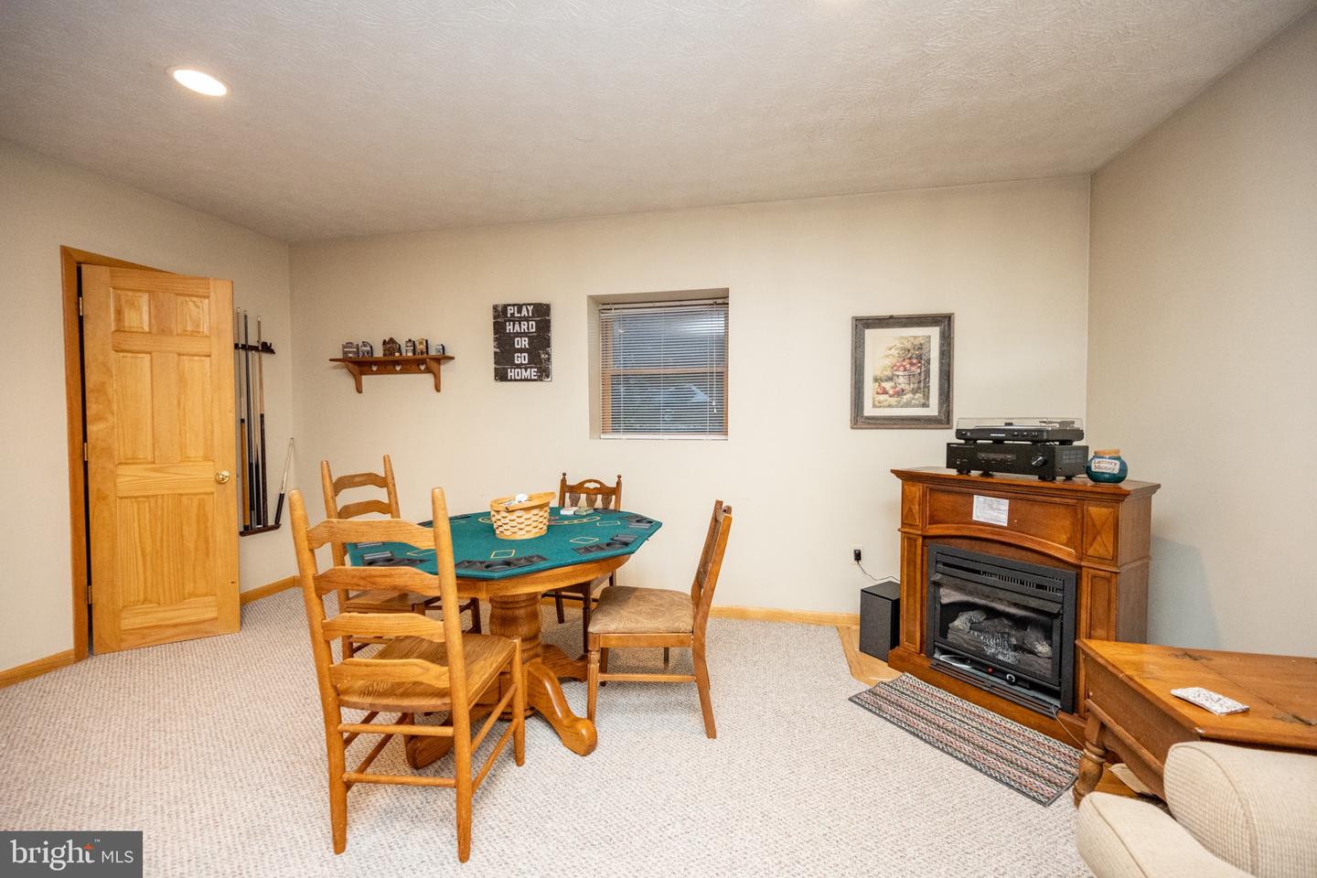 2467 Glendale Rd