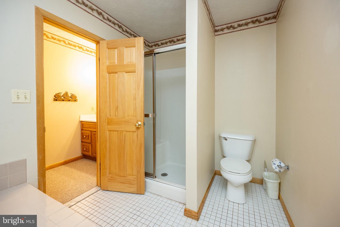 2467 Glendale Rd