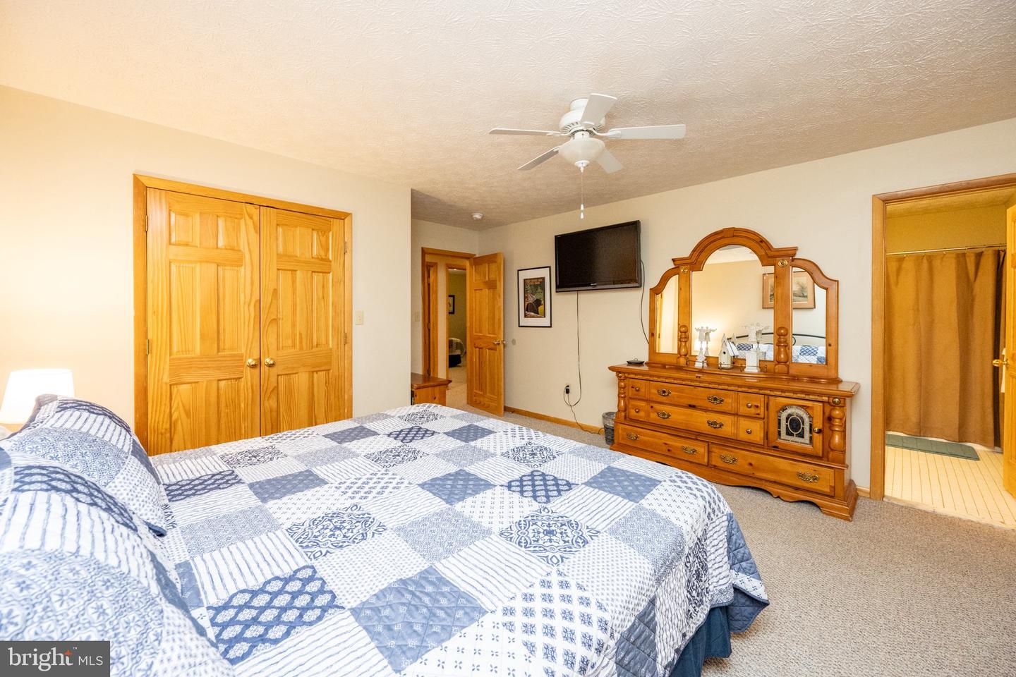 2467 Glendale Rd