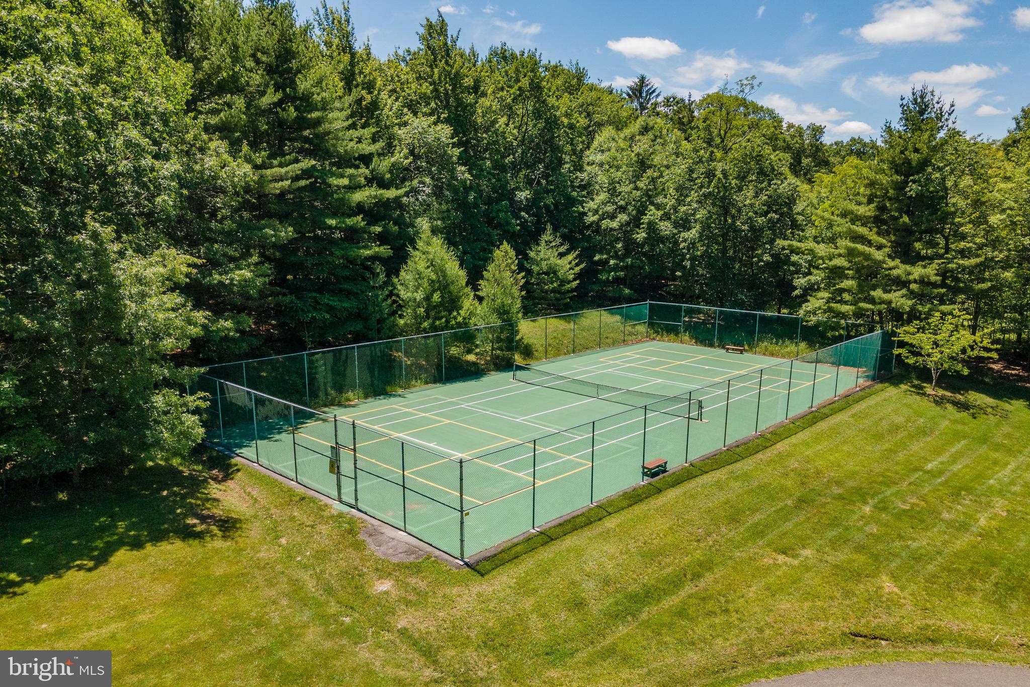2467 Glendale Rd
