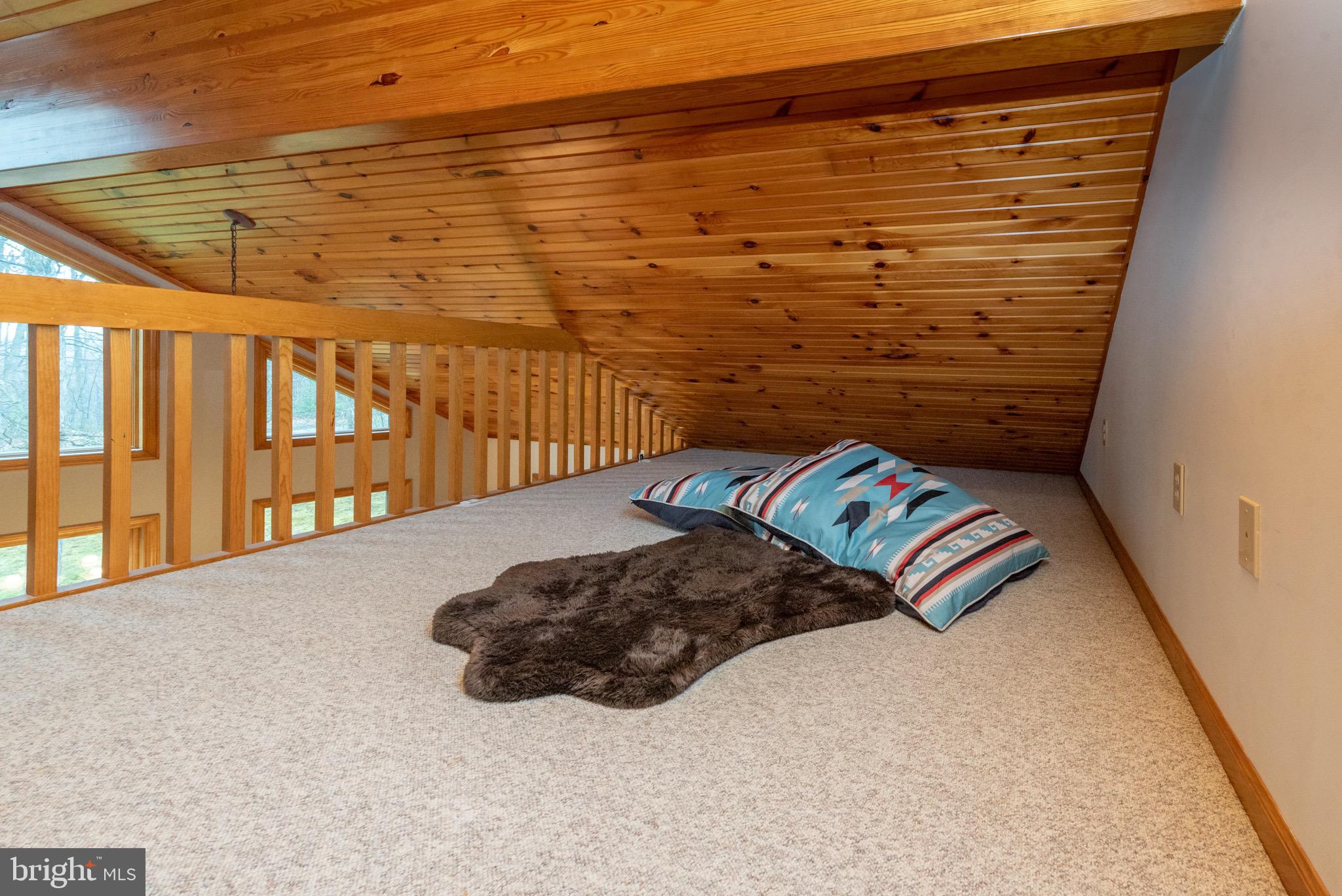 332 Bracken Dr
