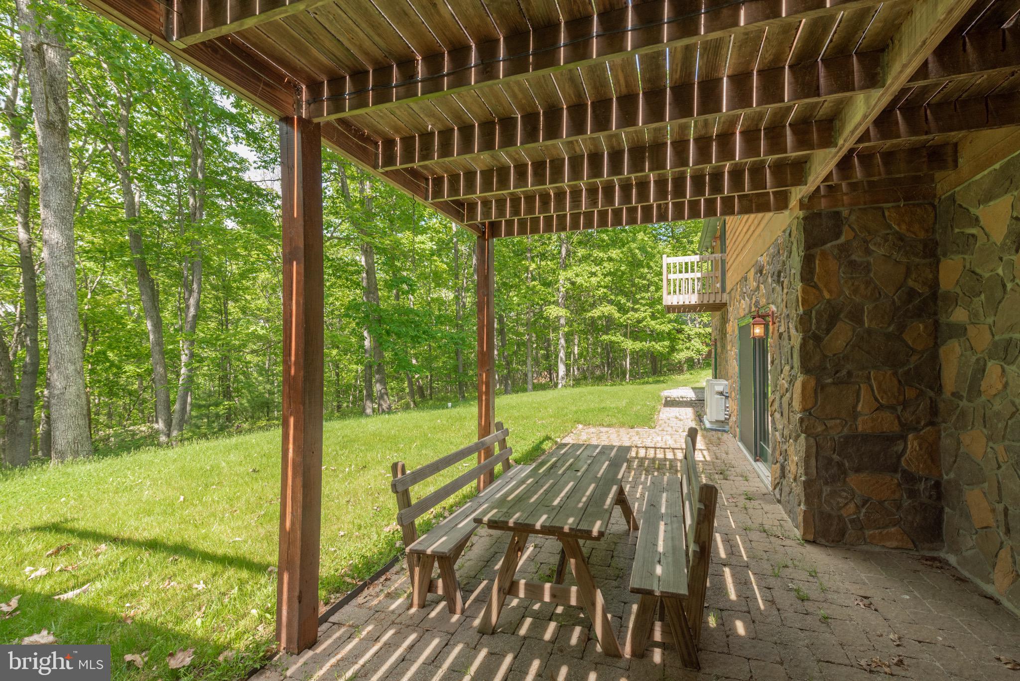 332 Bracken Dr