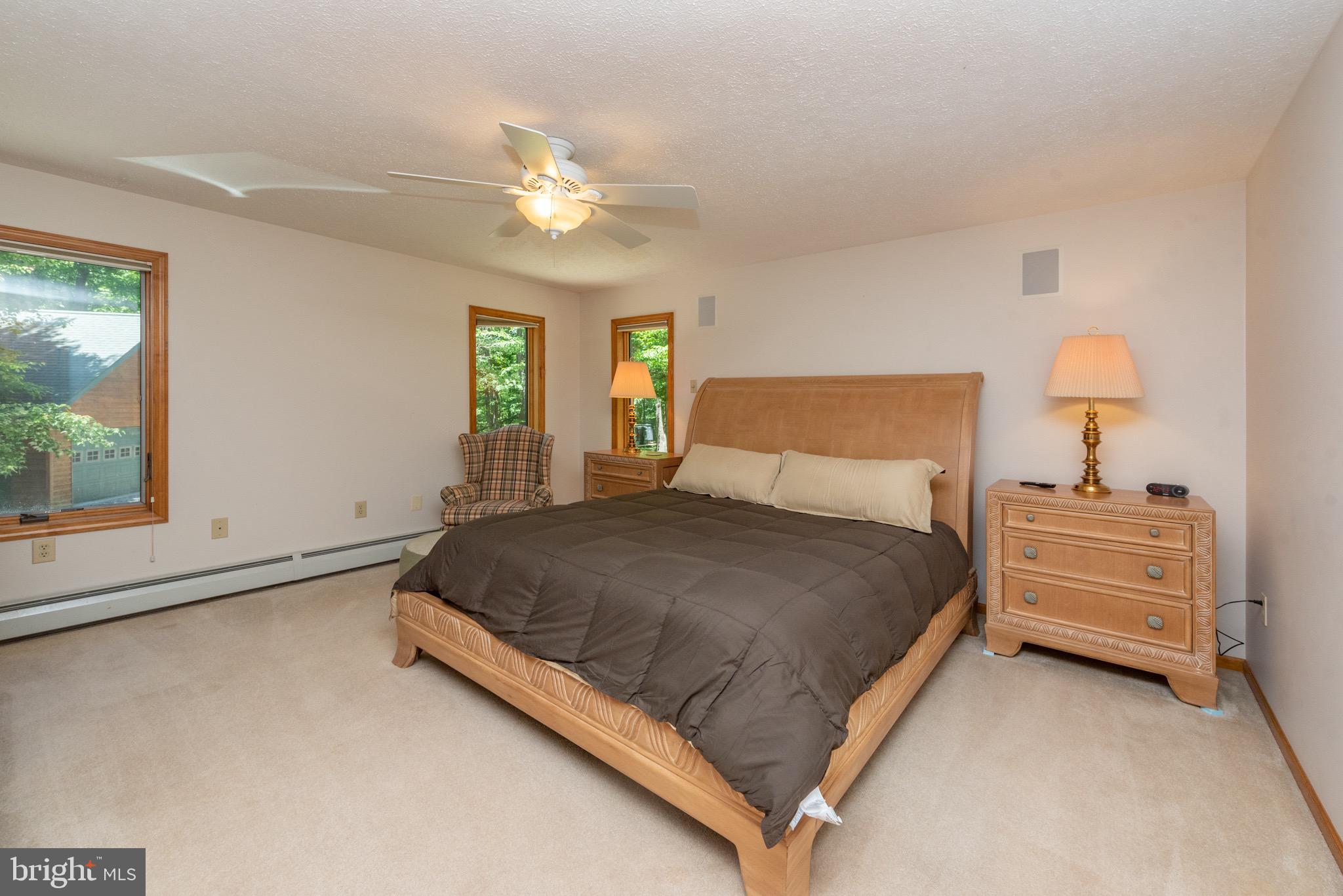 332 Bracken Dr