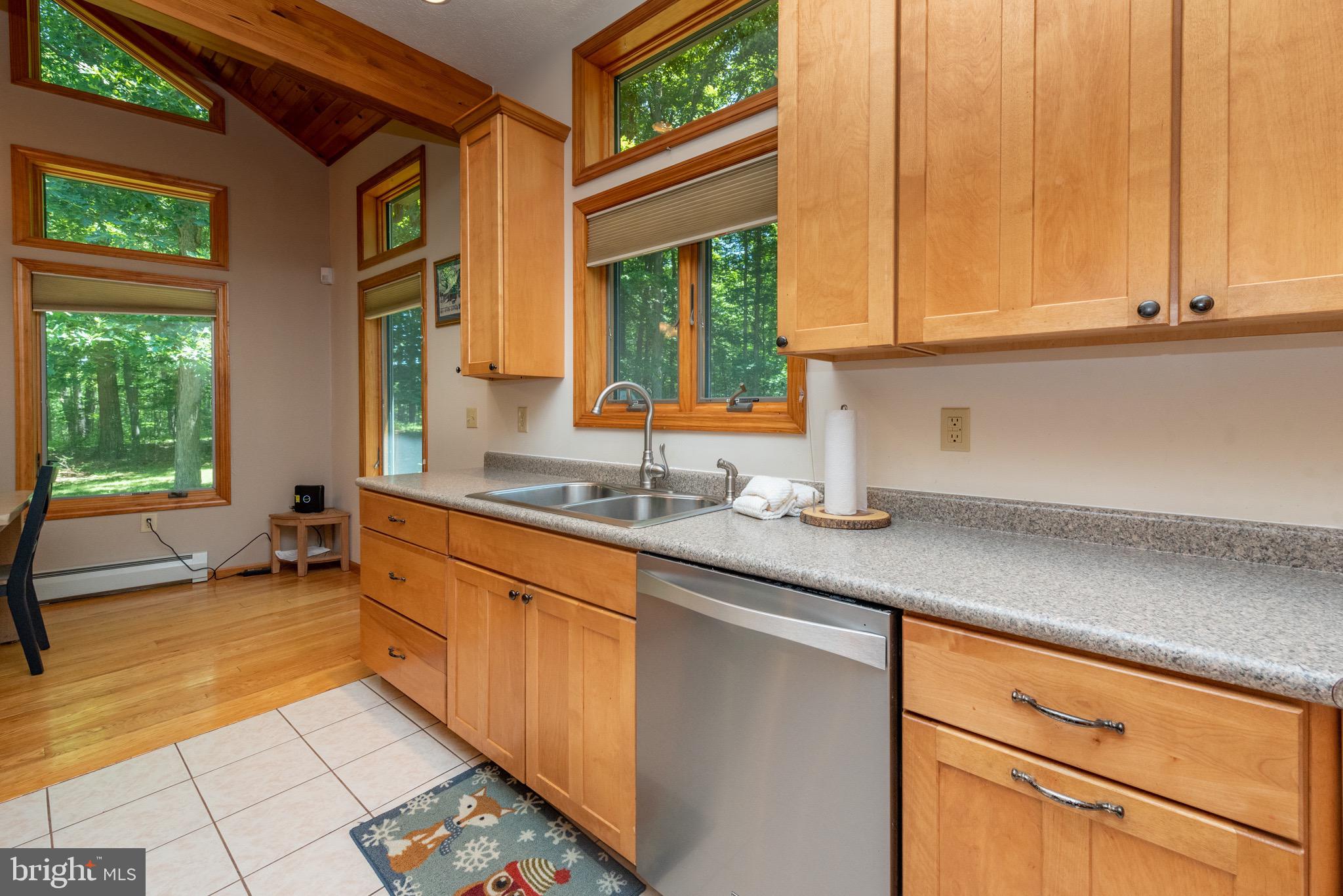332 Bracken Dr