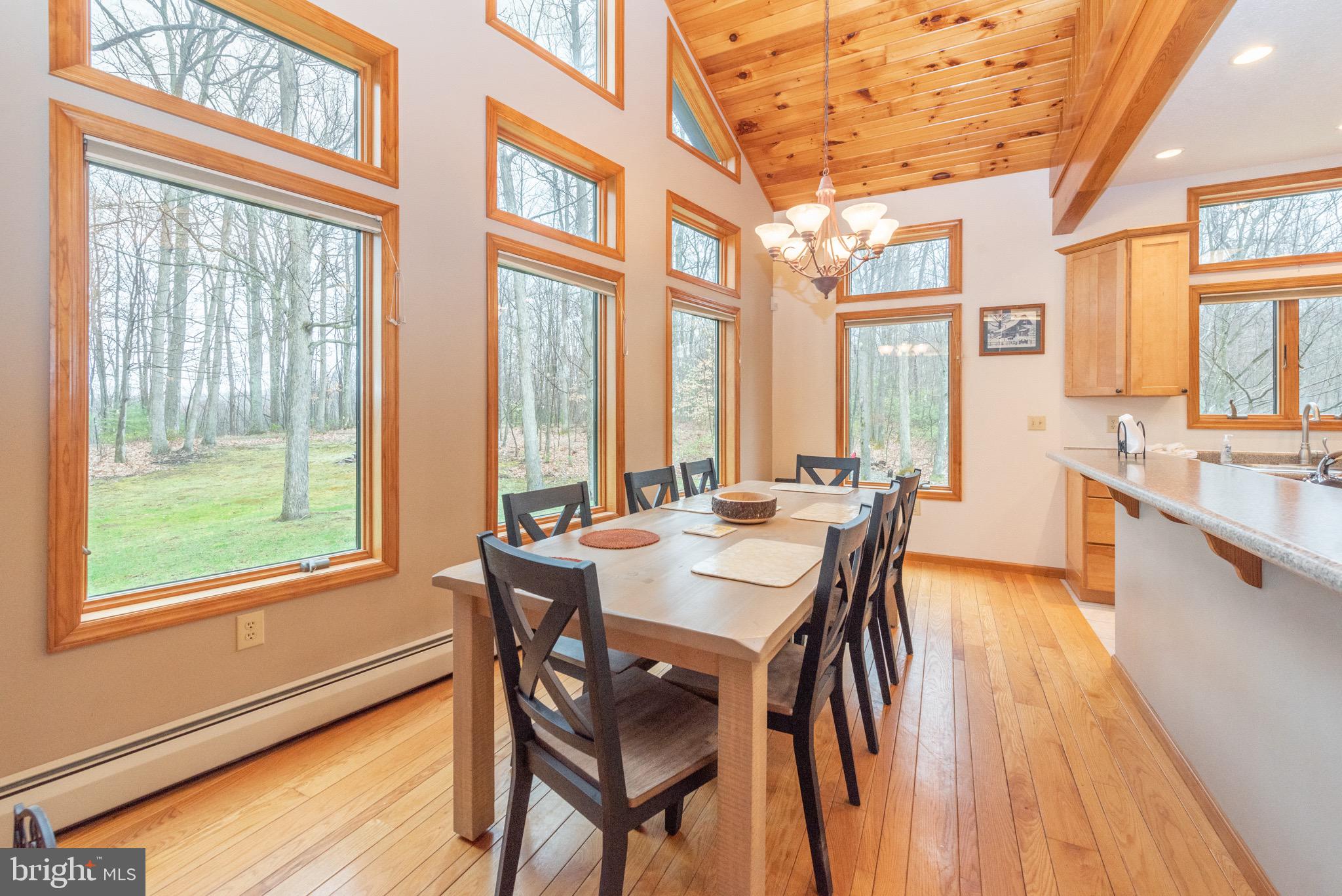 332 Bracken Dr