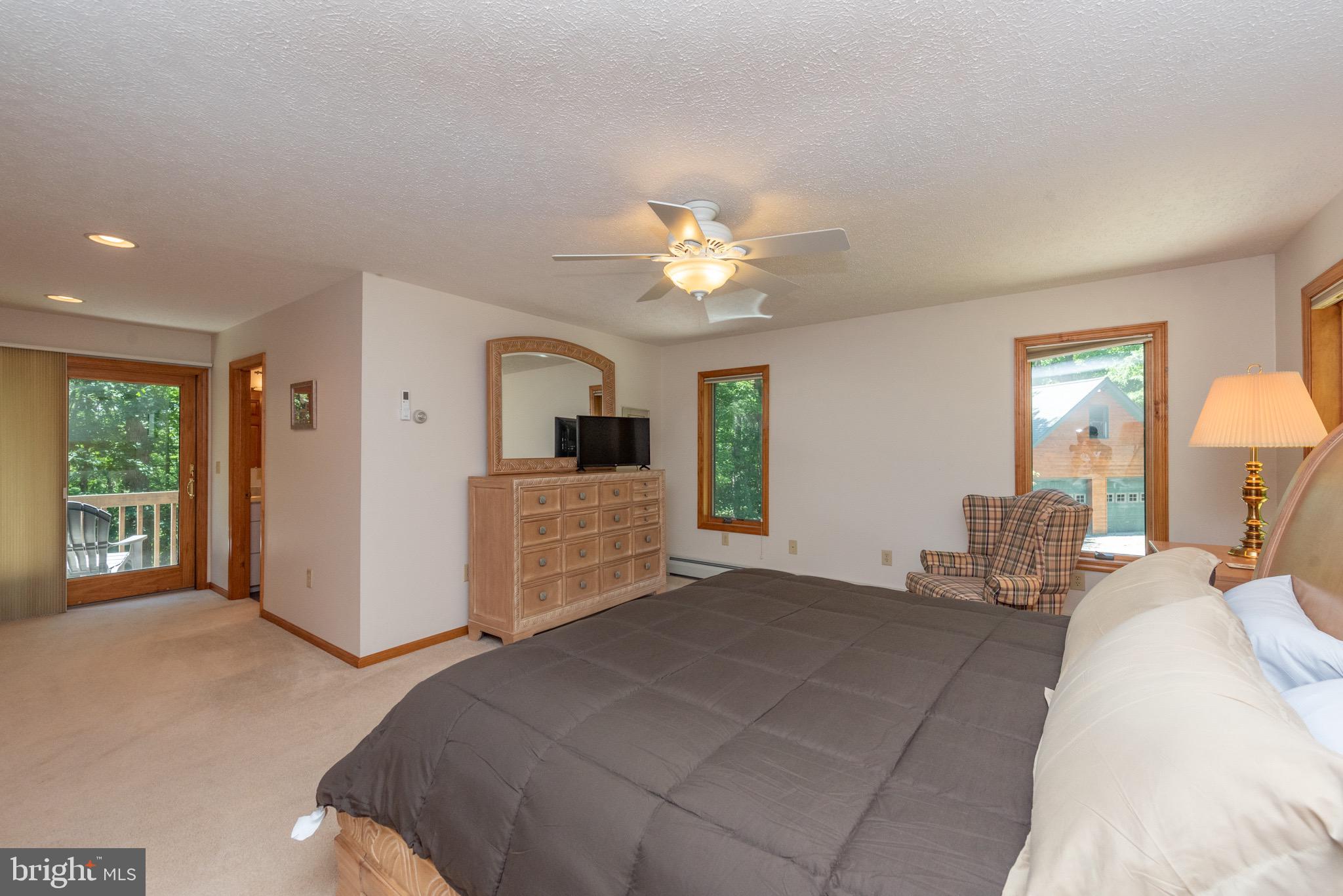 332 Bracken Dr