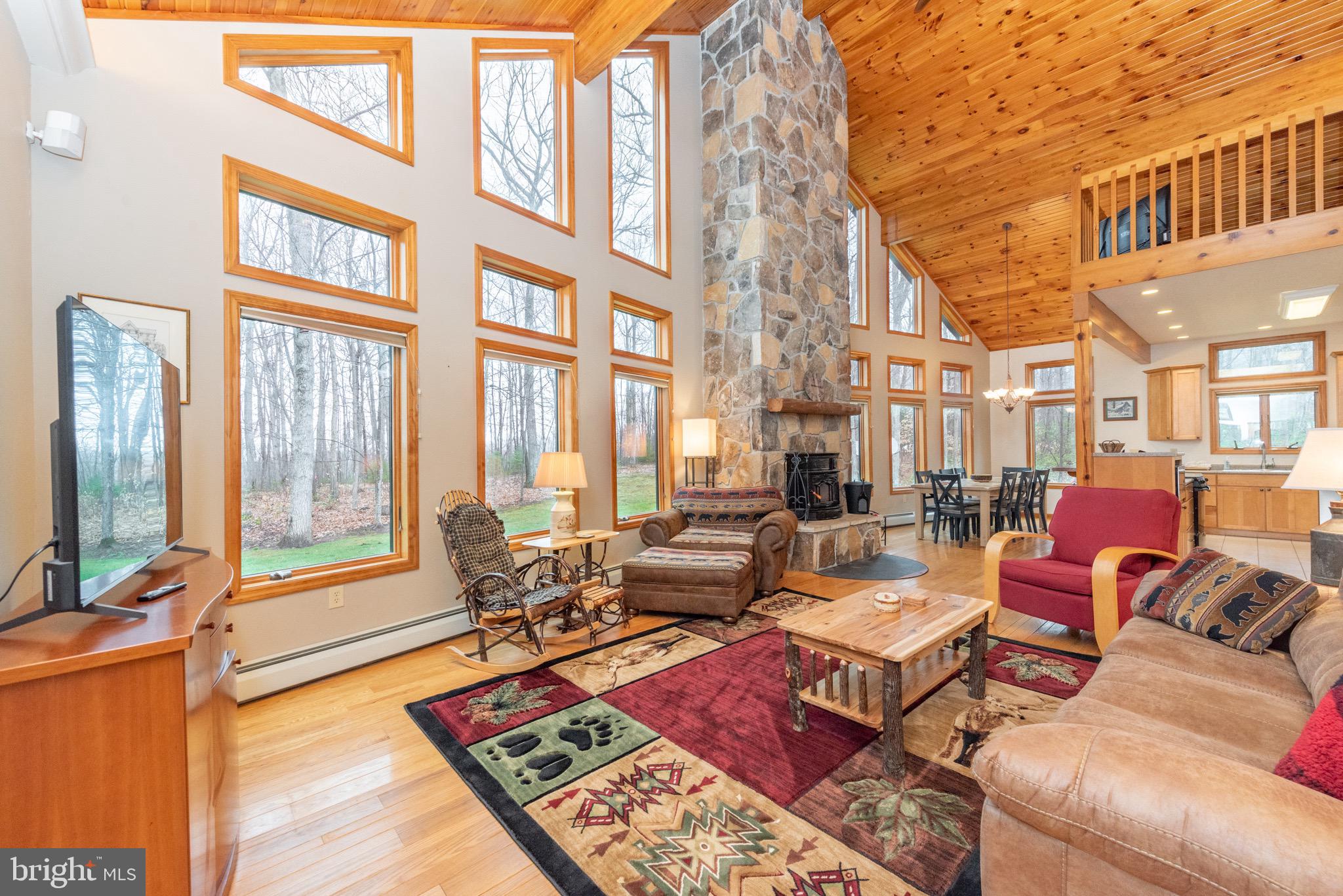 332 Bracken Dr