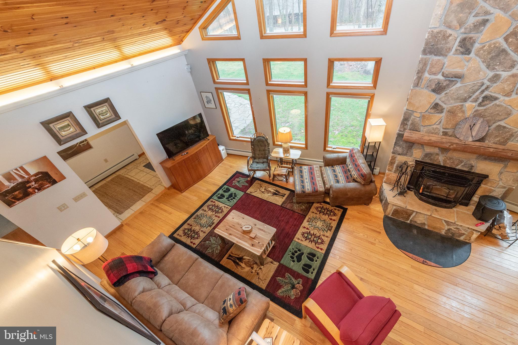 332 Bracken Dr