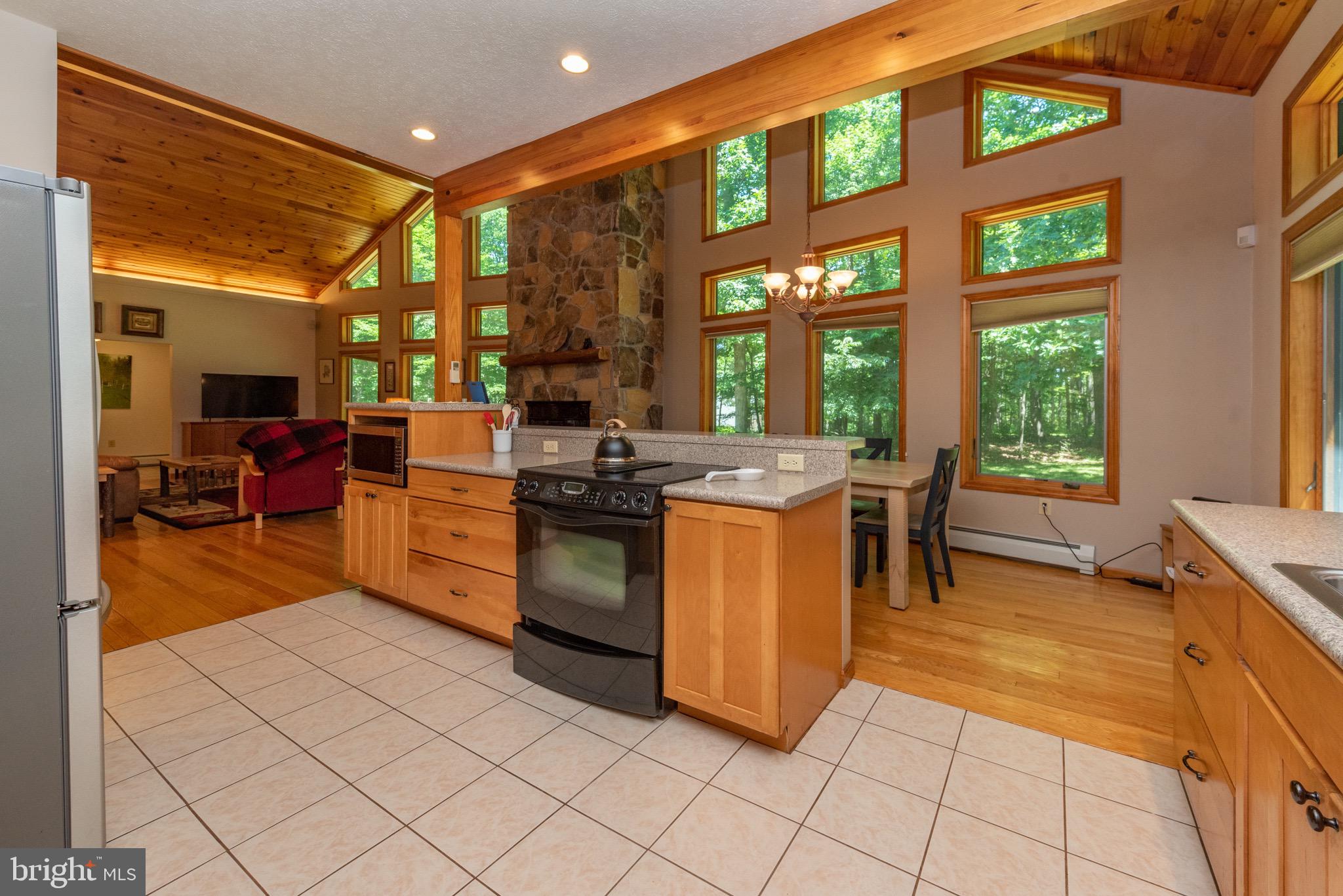 332 Bracken Dr