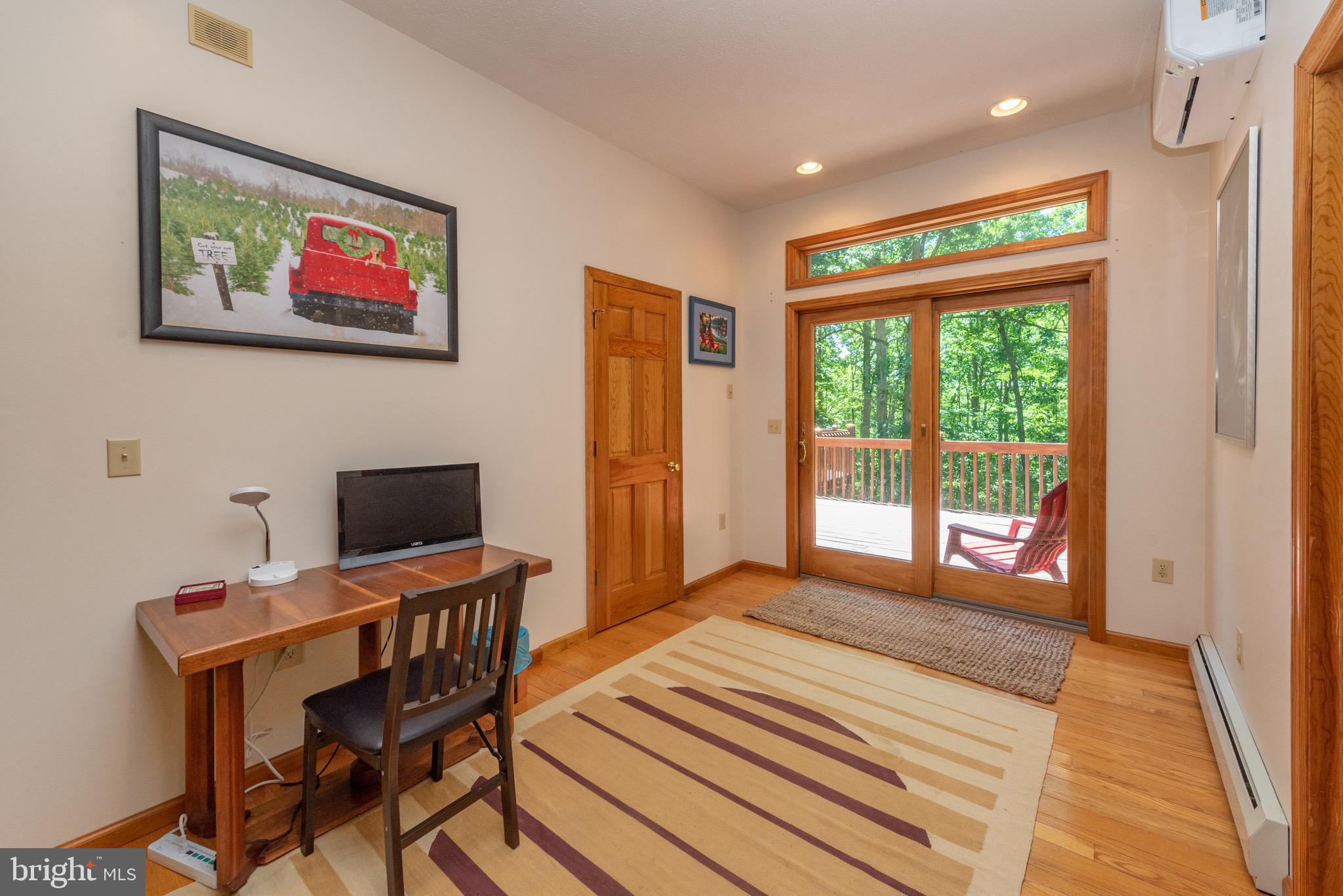 332 Bracken Dr