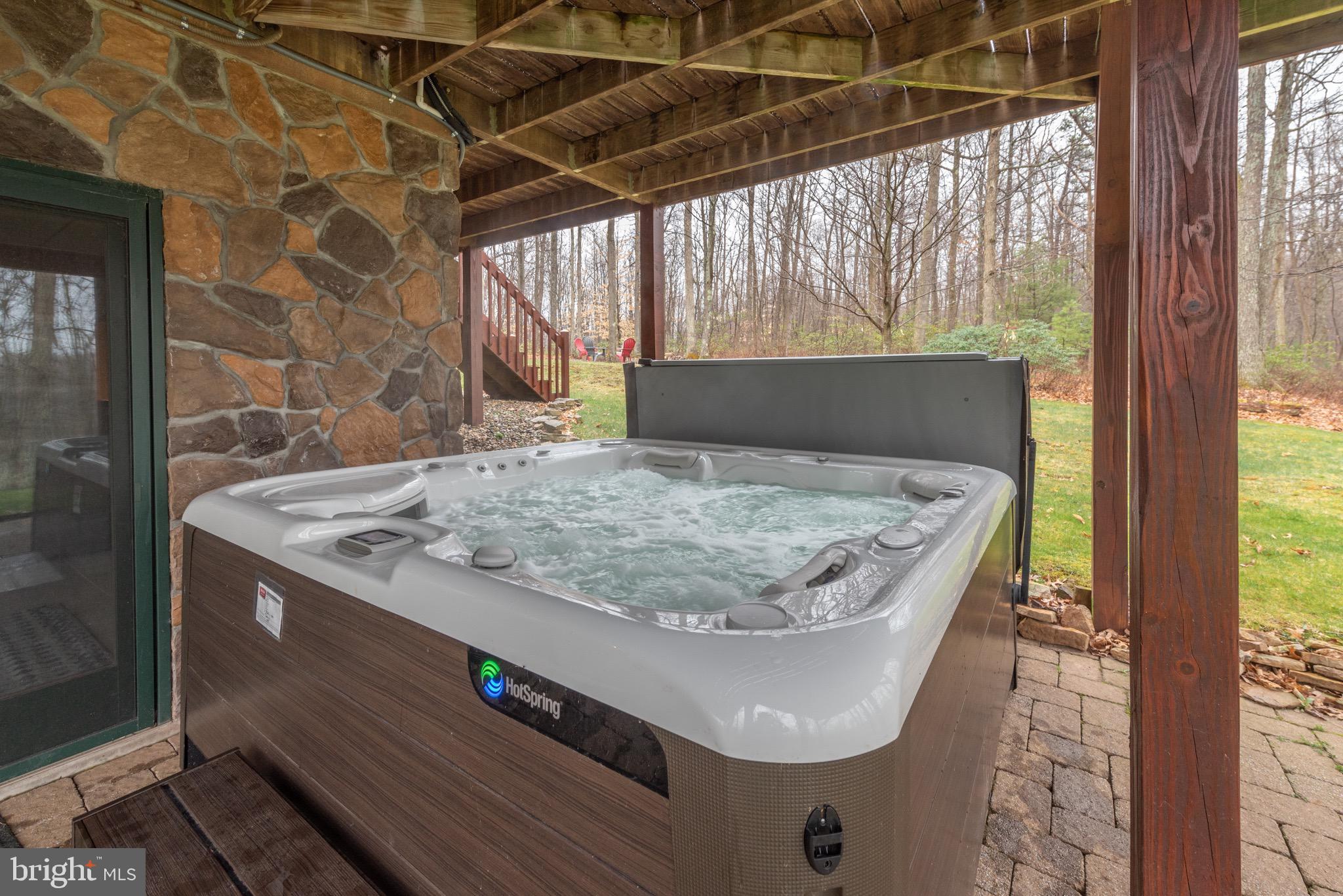 332 Bracken Dr