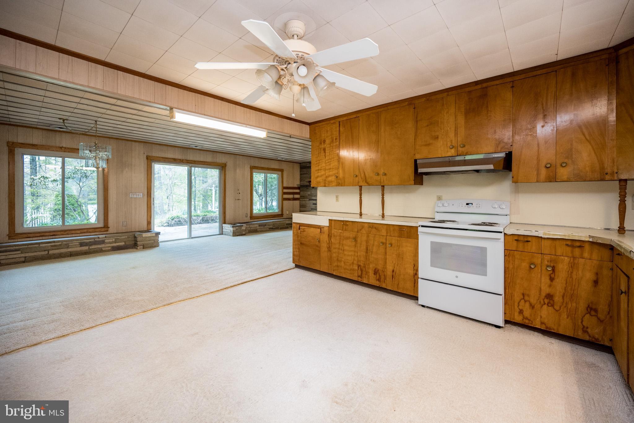 1321 Marsh Hill Rd
