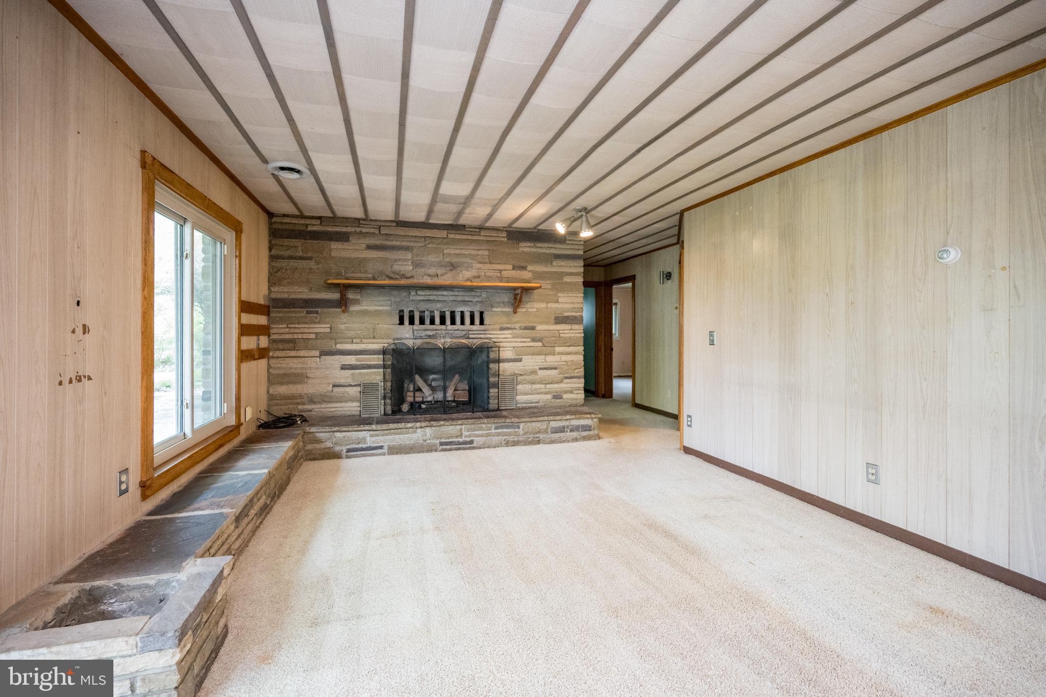 1321 Marsh Hill Rd