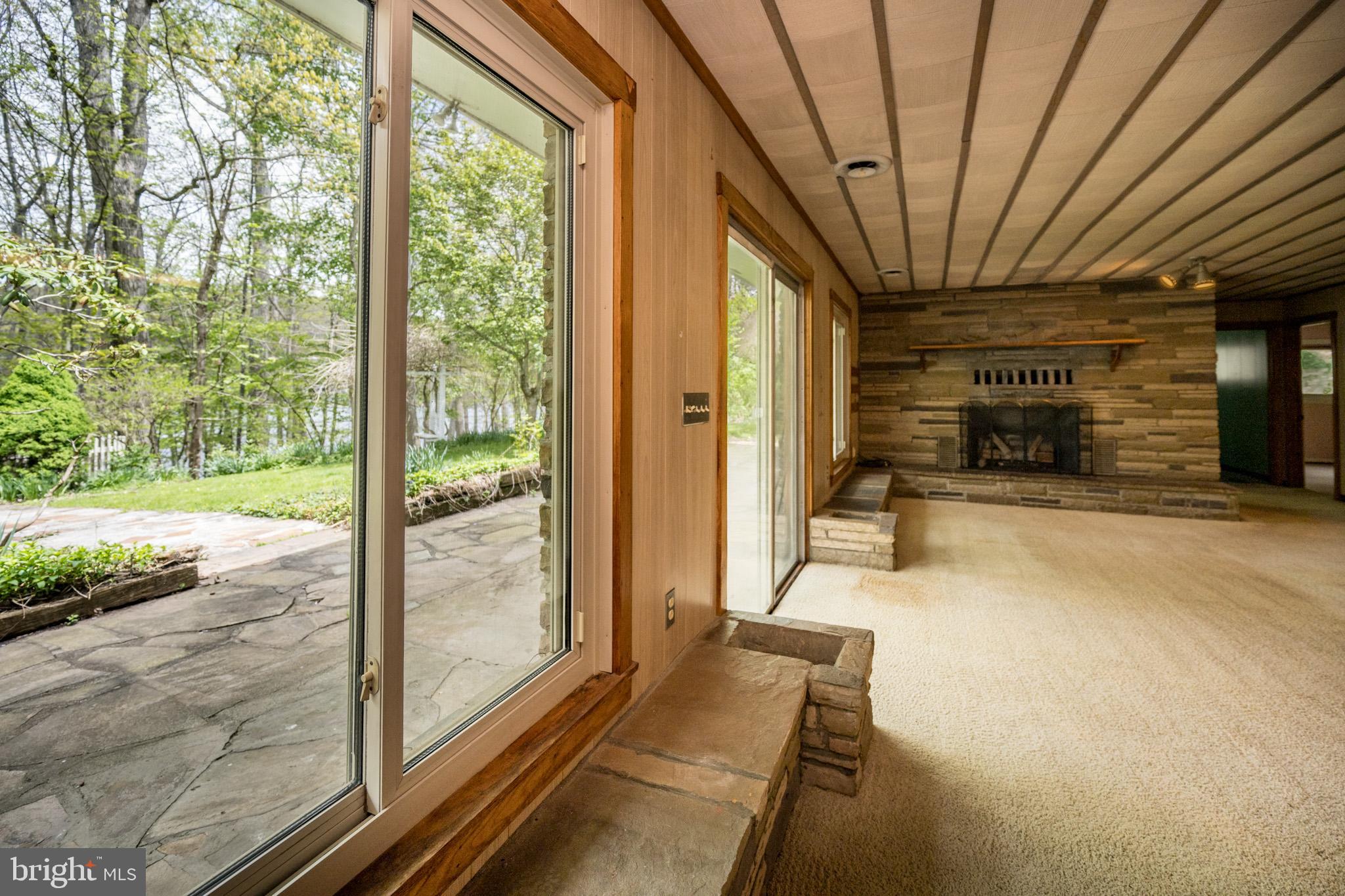 1321 Marsh Hill Rd