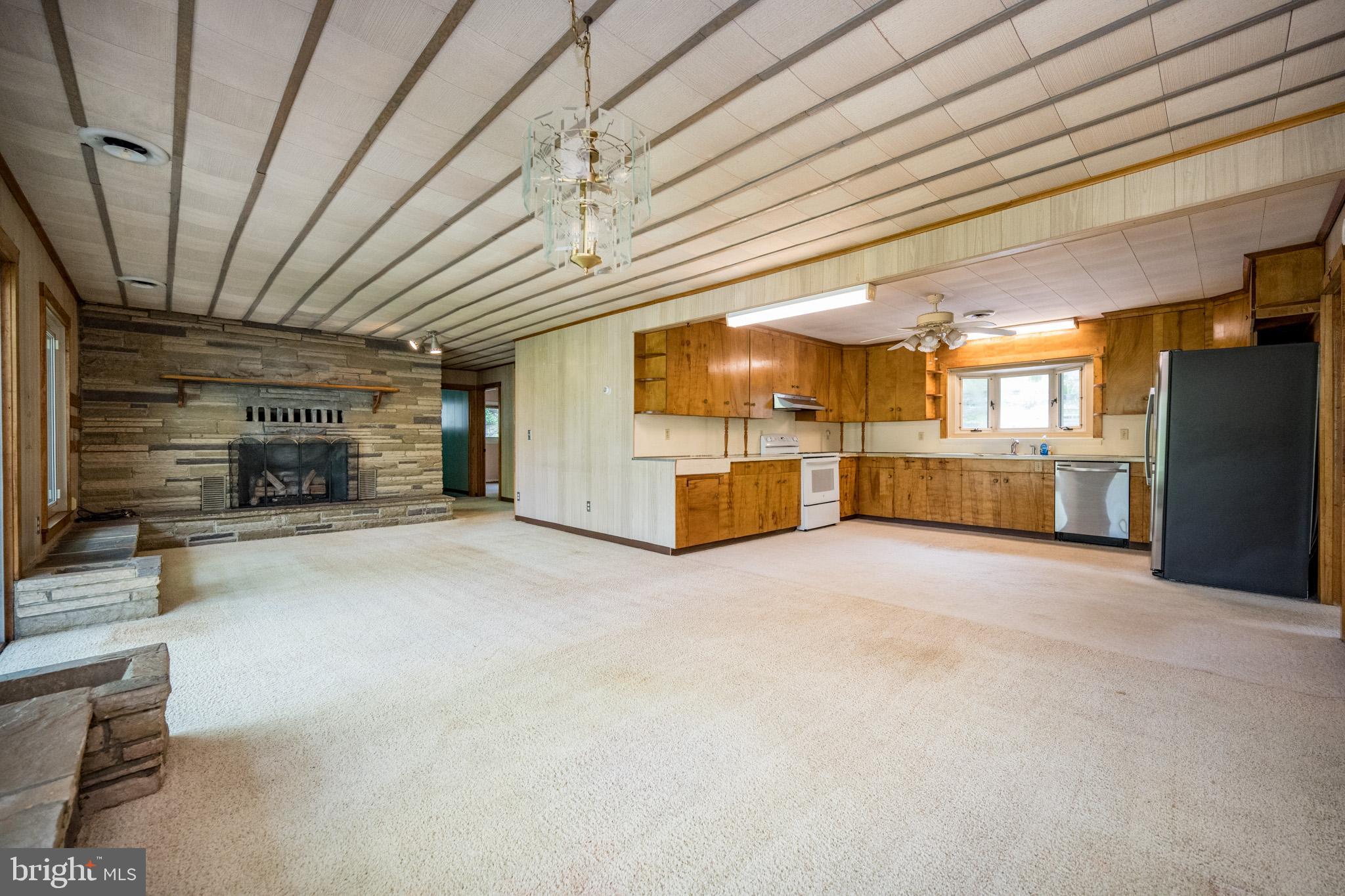 1321 Marsh Hill Rd