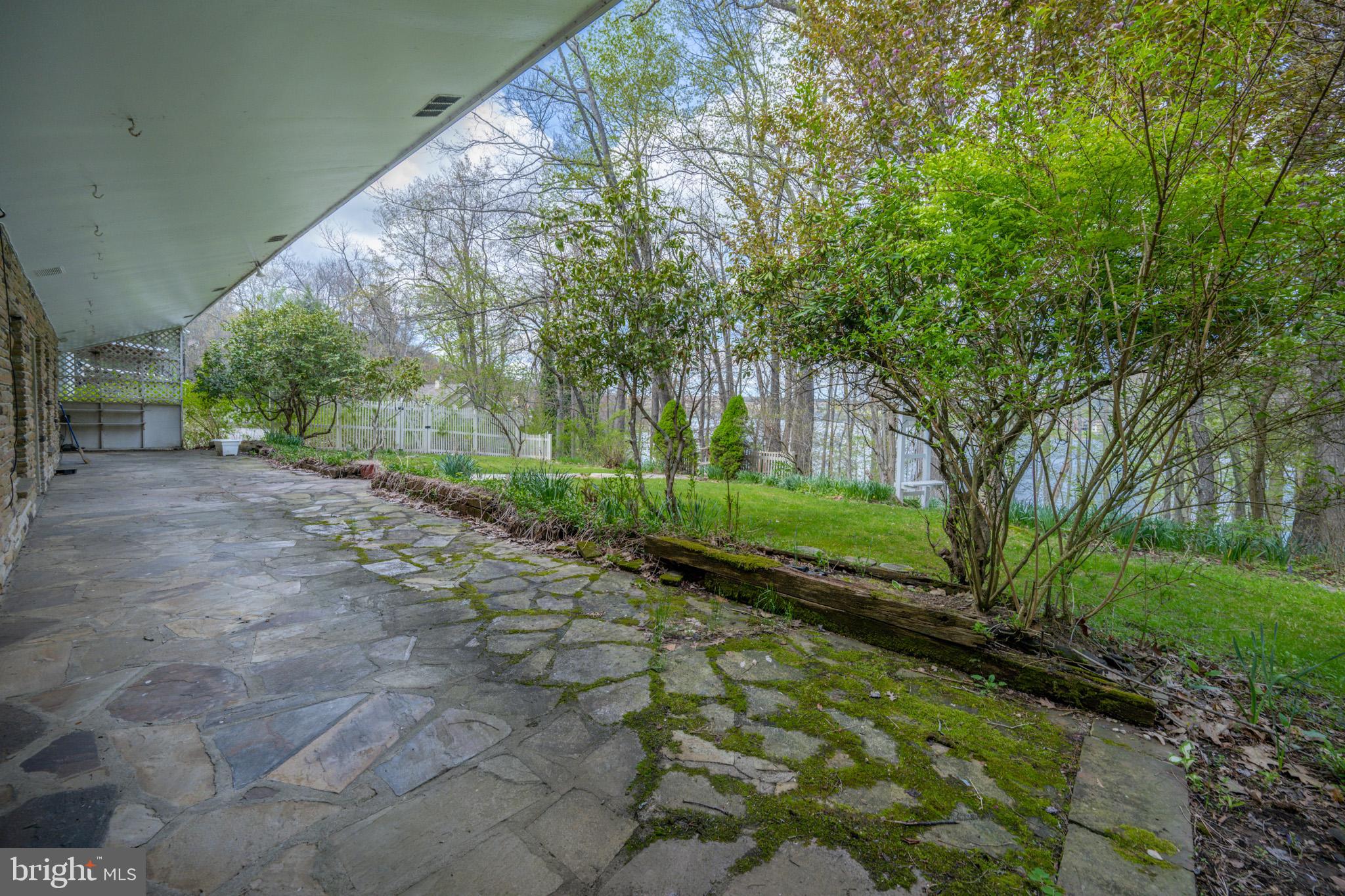 1321 Marsh Hill Rd