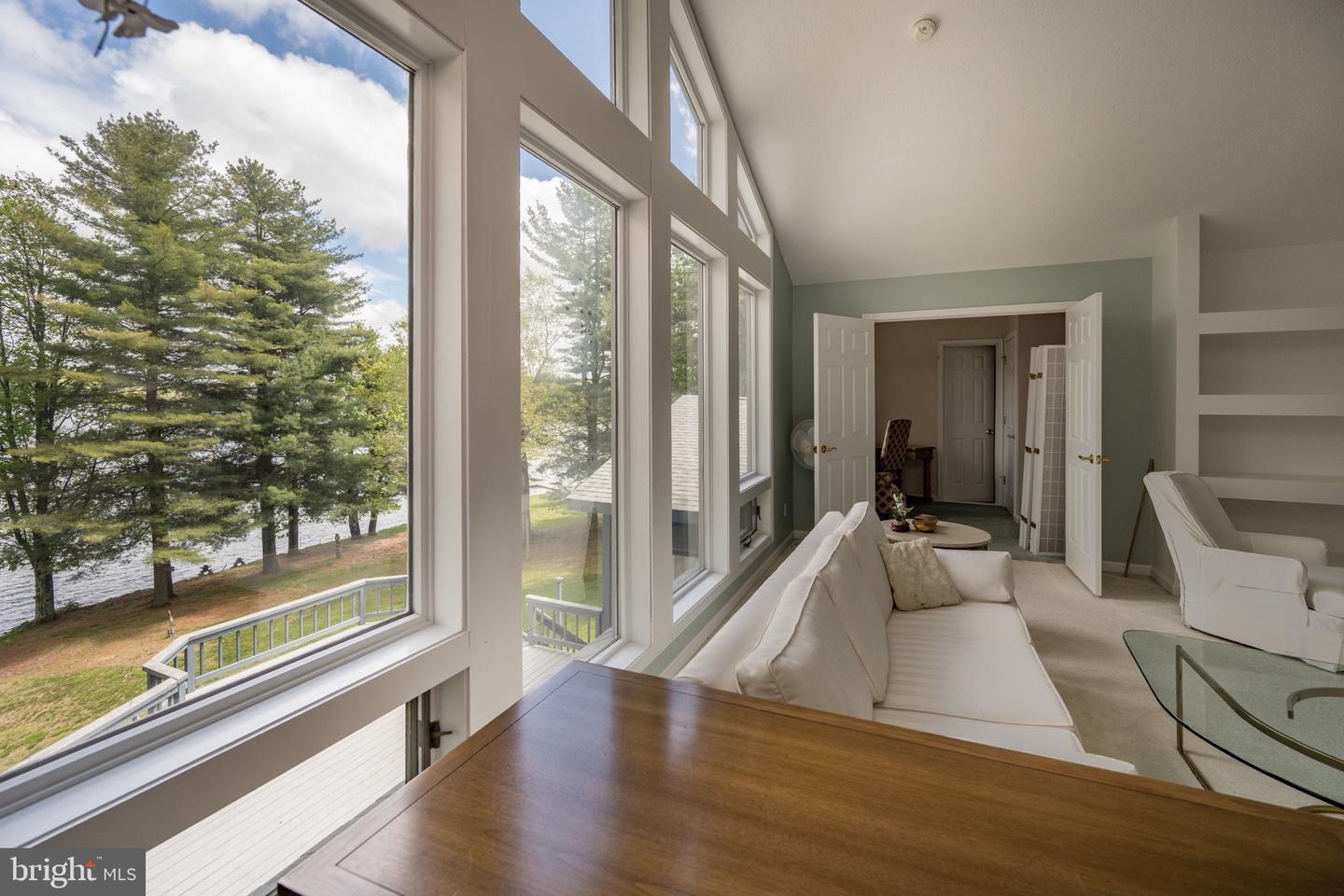 62 Duck Cove Rd