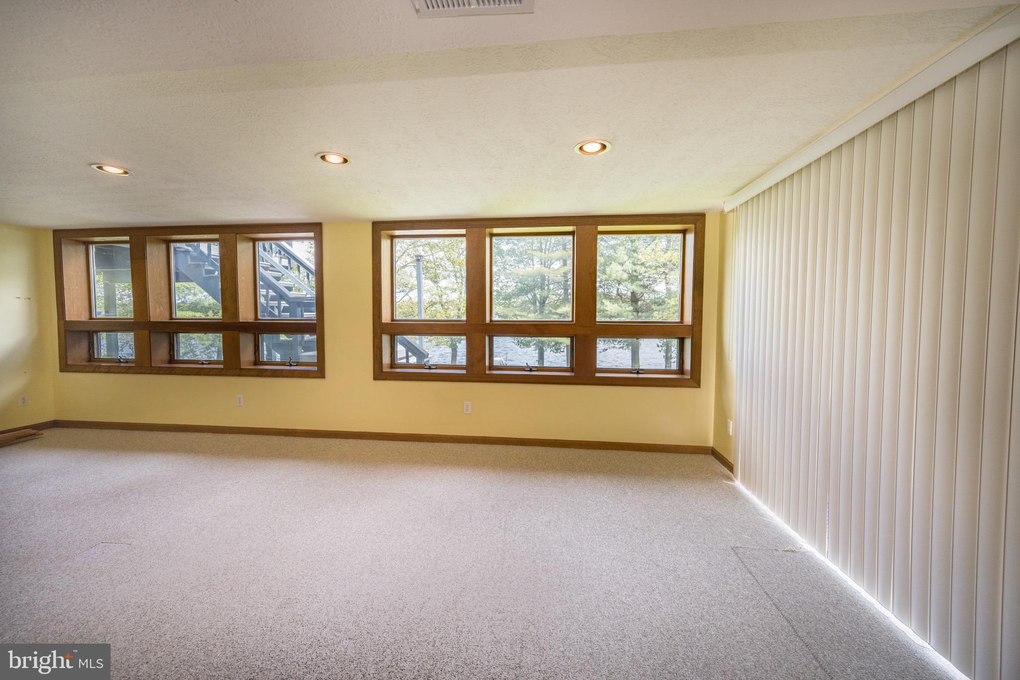 62 Duck Cove Rd