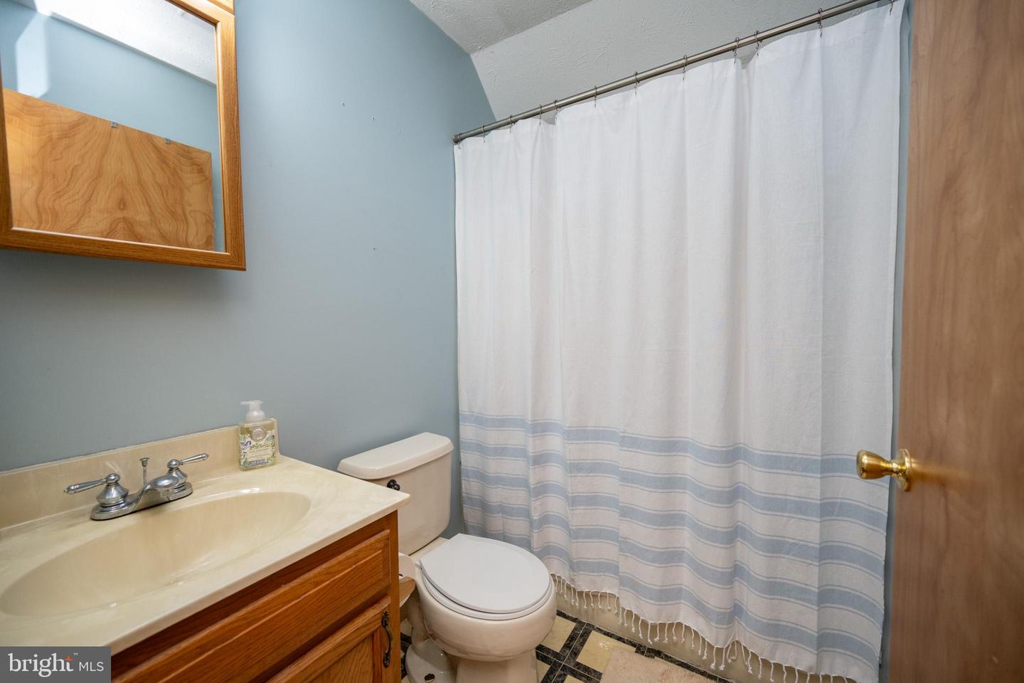 163 Crestview Dr