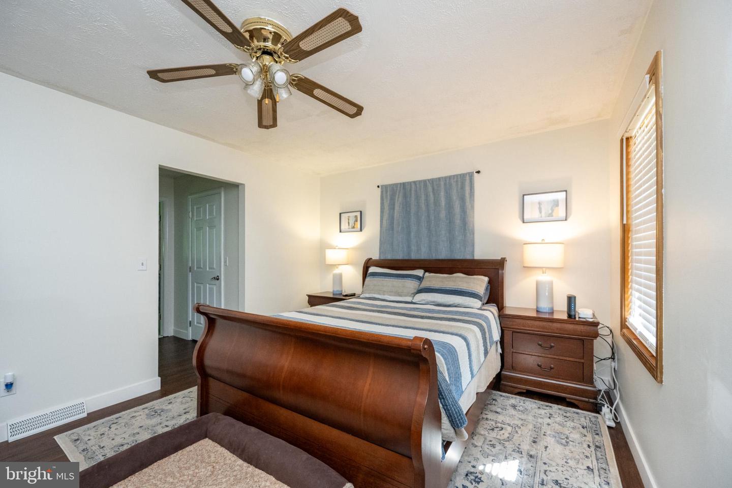 163 Crestview Dr