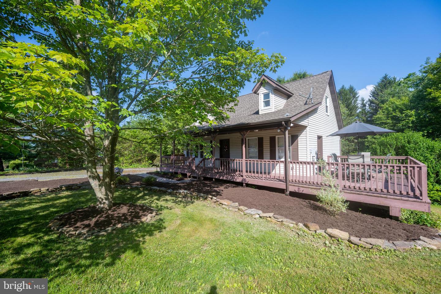 163 Crestview Dr
