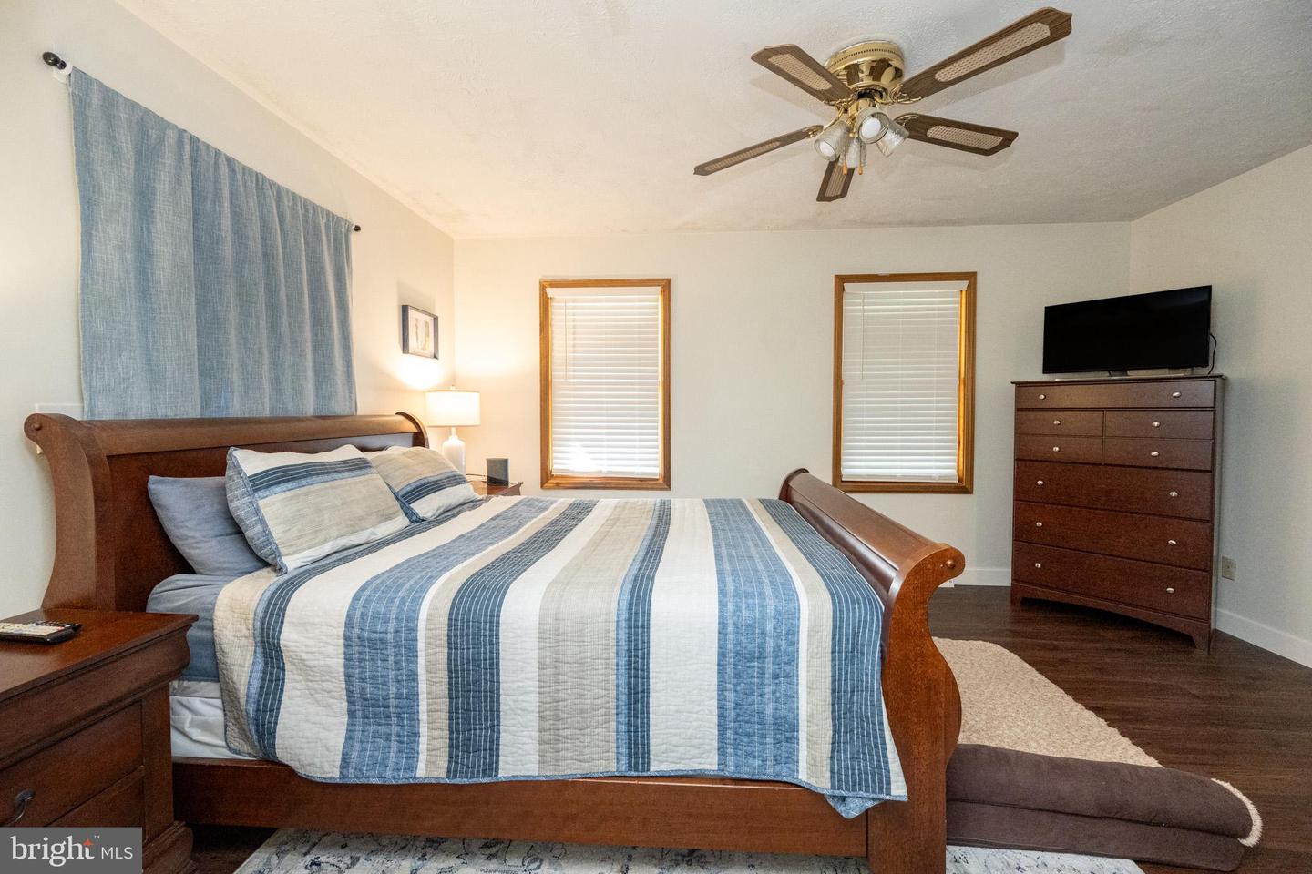 163 Crestview Dr