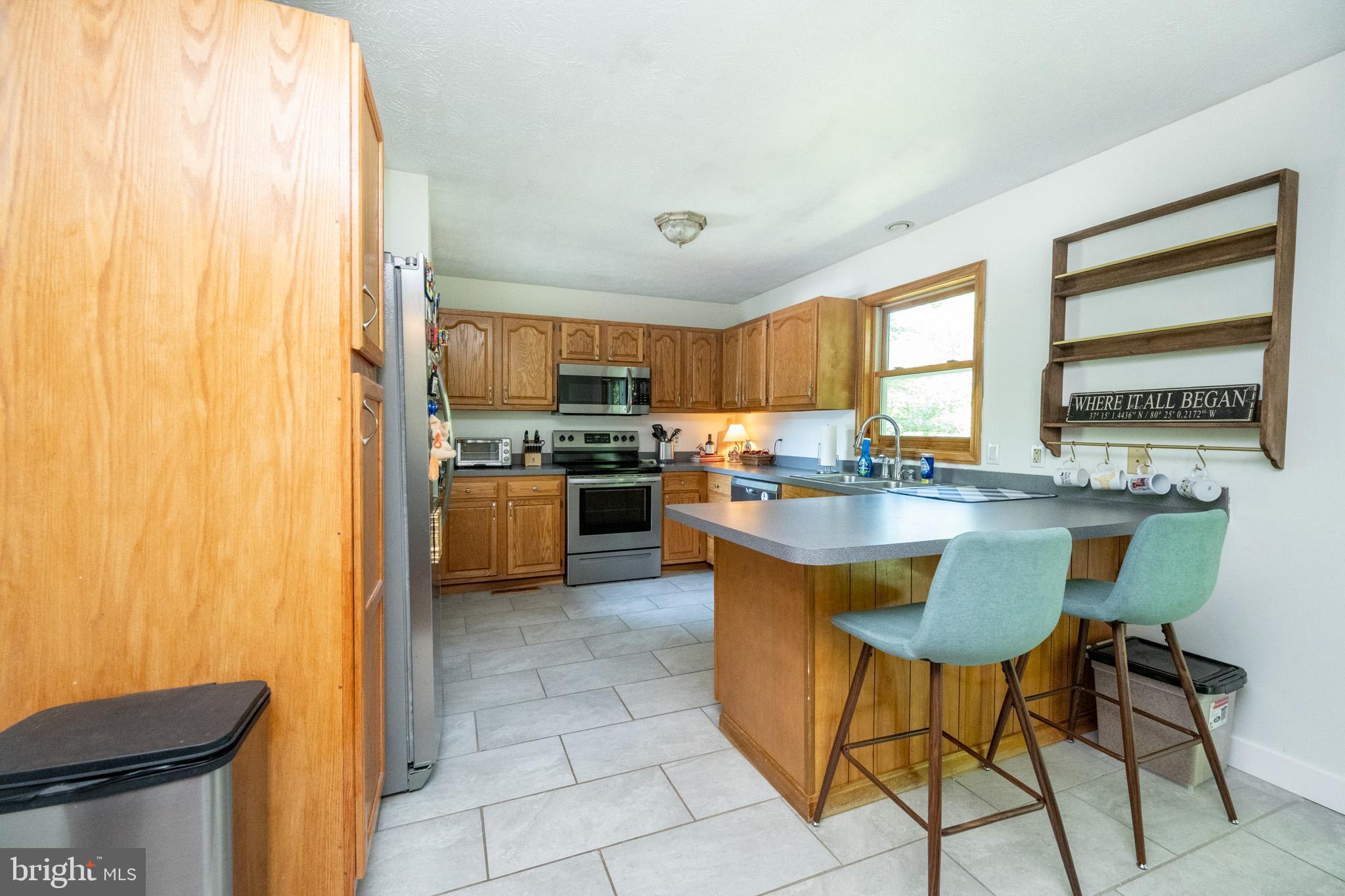 163 Crestview Dr