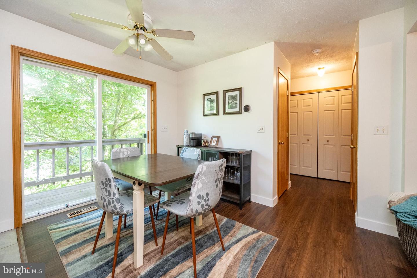 163 Crestview Dr